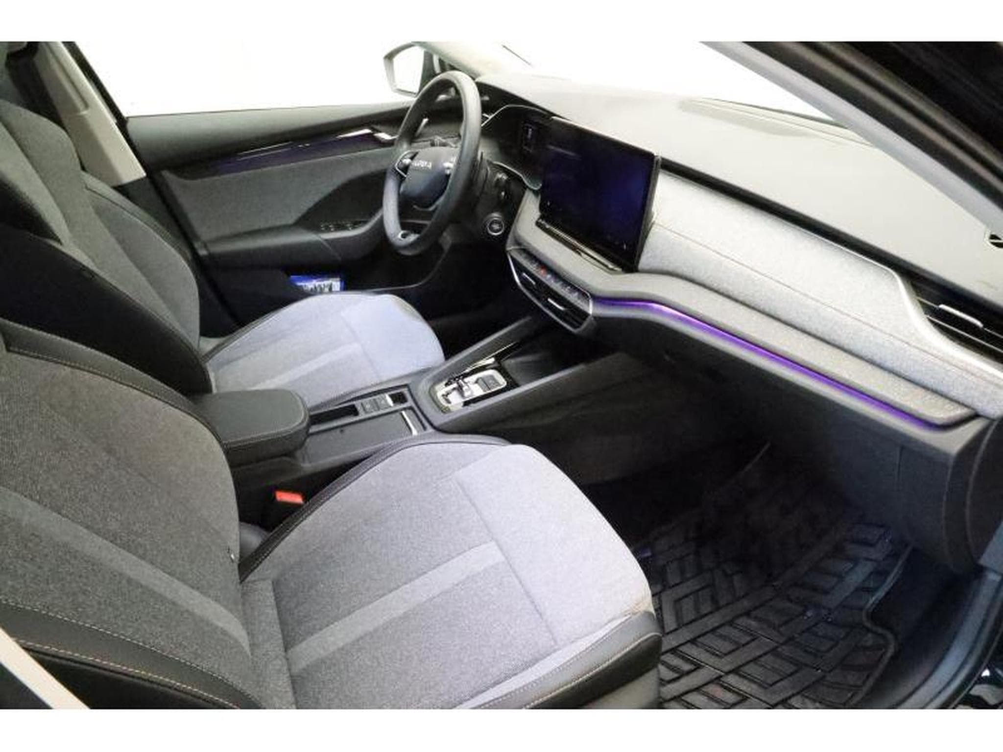 Skoda Octavia Selection (2025) - Photo 13