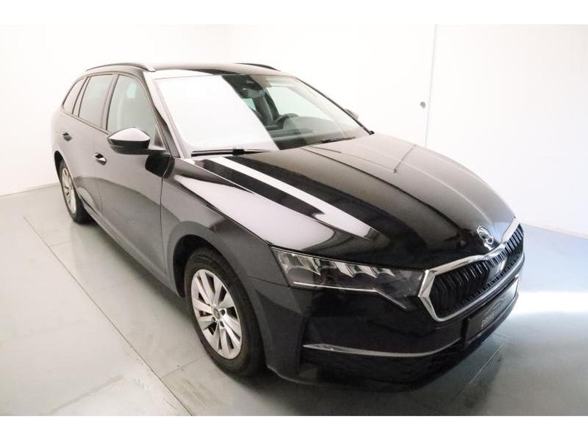 Skoda Octavia Selection (2025) - Photo 18