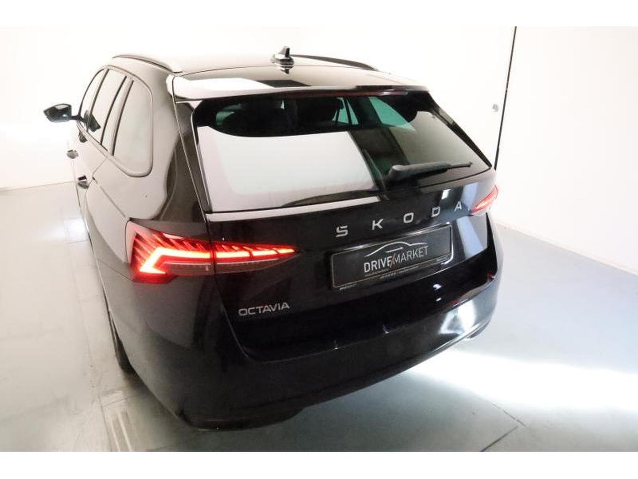 Skoda Octavia Selection (2025) - Photo 20