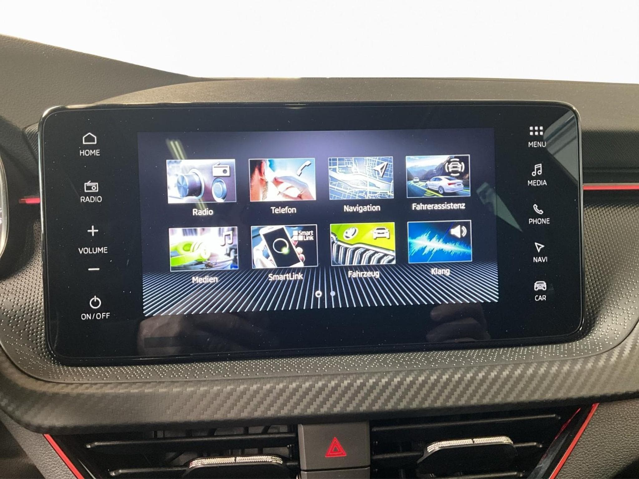 Skoda Scala Monte-Carlo+Led+Pano+Navi+DAB (2025) - Photo 13