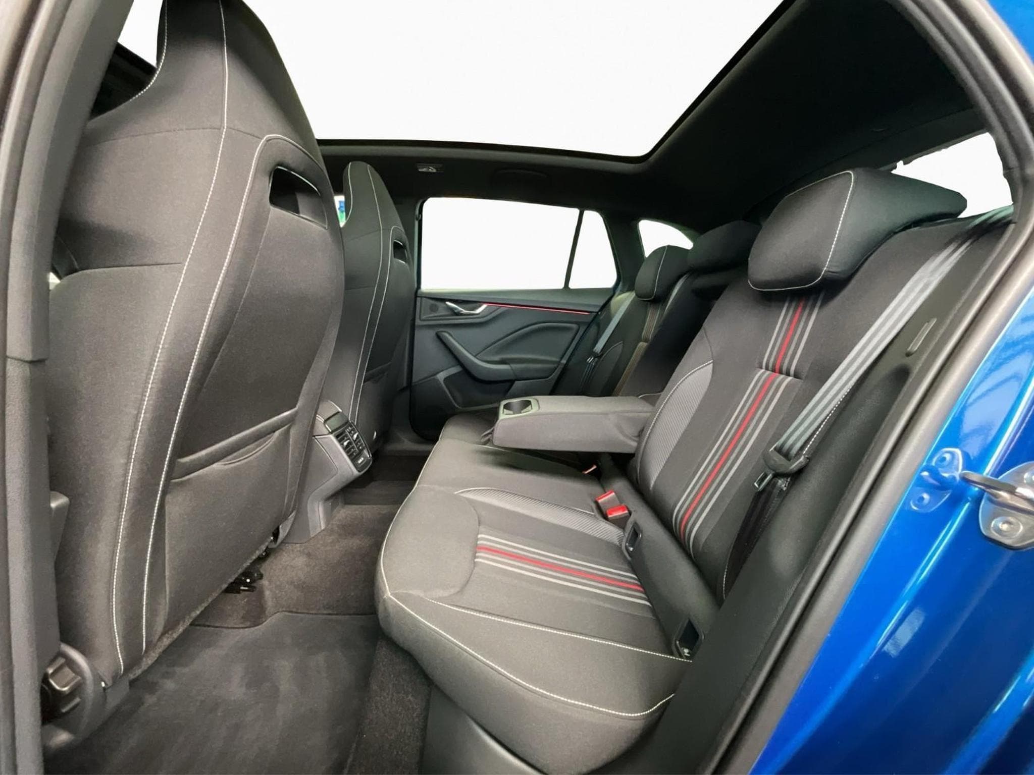 Skoda Scala Monte-Carlo+Led+Pano+Navi+DAB (2025) - Photo 16
