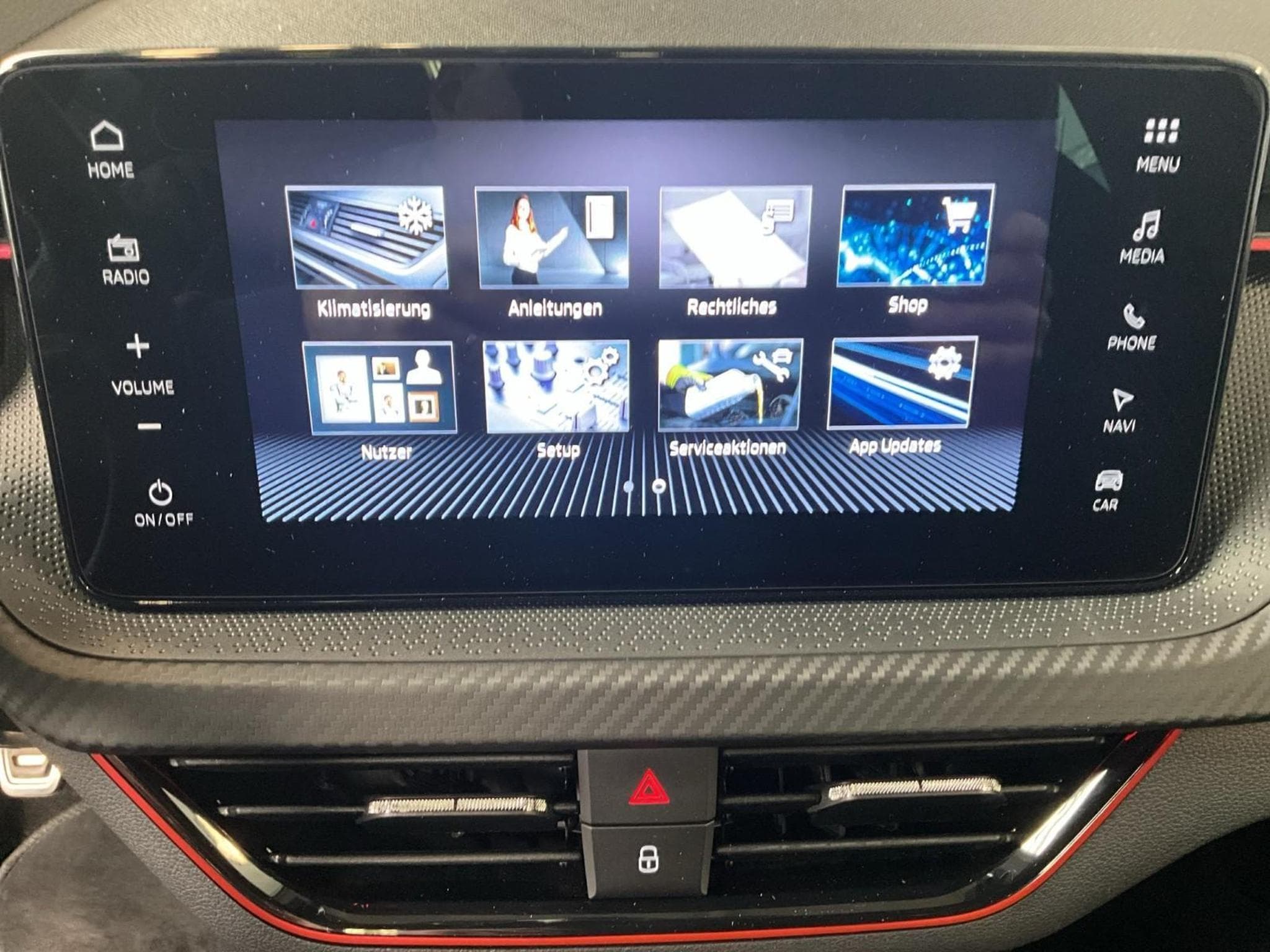 Skoda Scala Monte-Carlo+Led+Pano+Navi+DAB (2025) - Photo 19