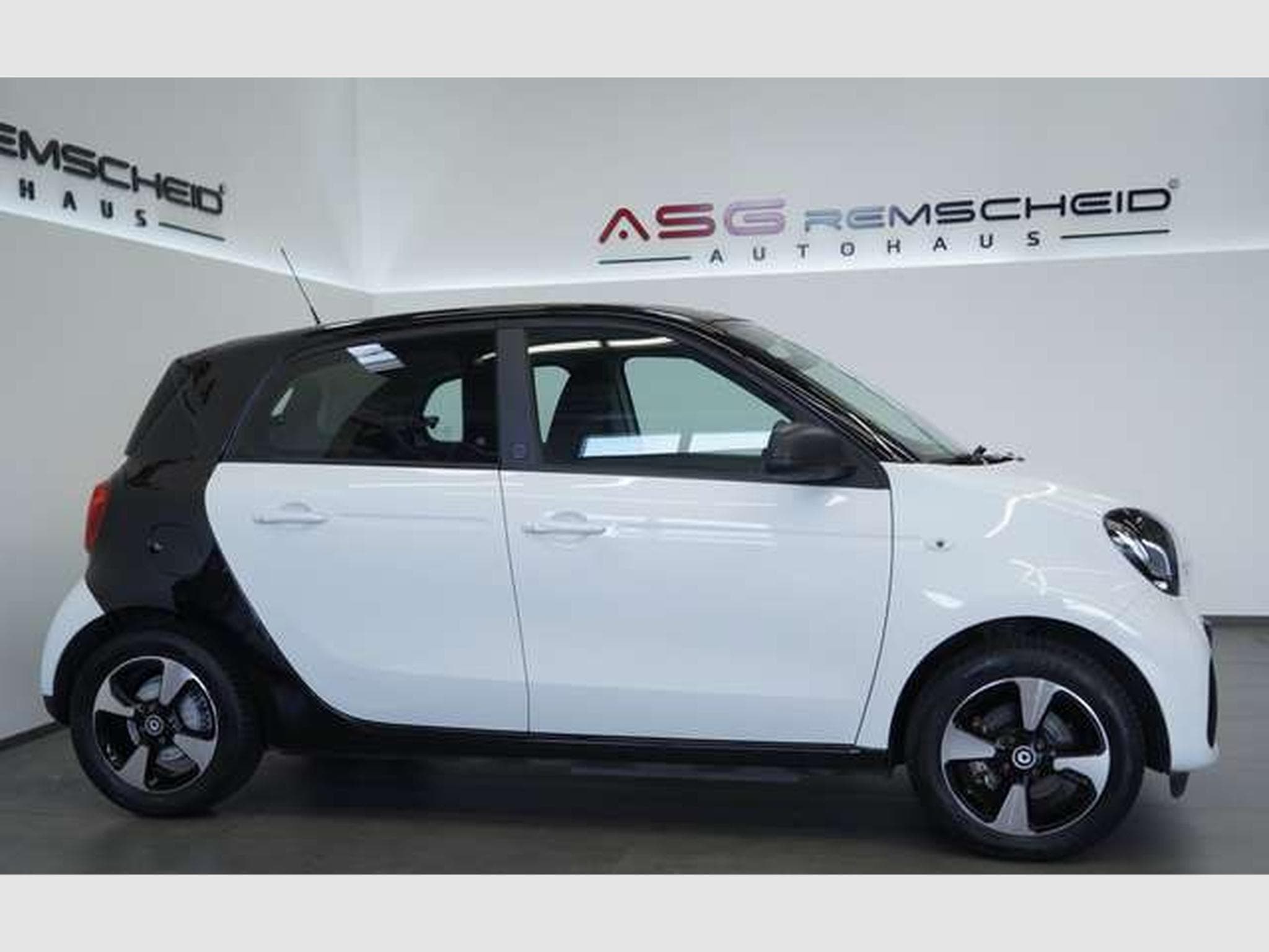 smart forFour EQ passion *1.Hand *SHZ *Tempomat *Klima (2020) - Photo 4
