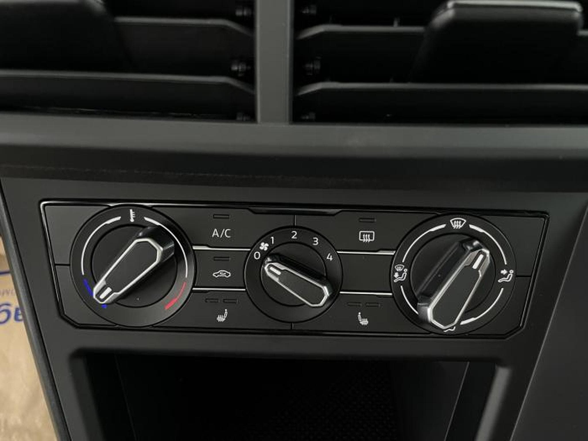 VW Polo 1.0 MPI 59kW (2026) - Photo 18