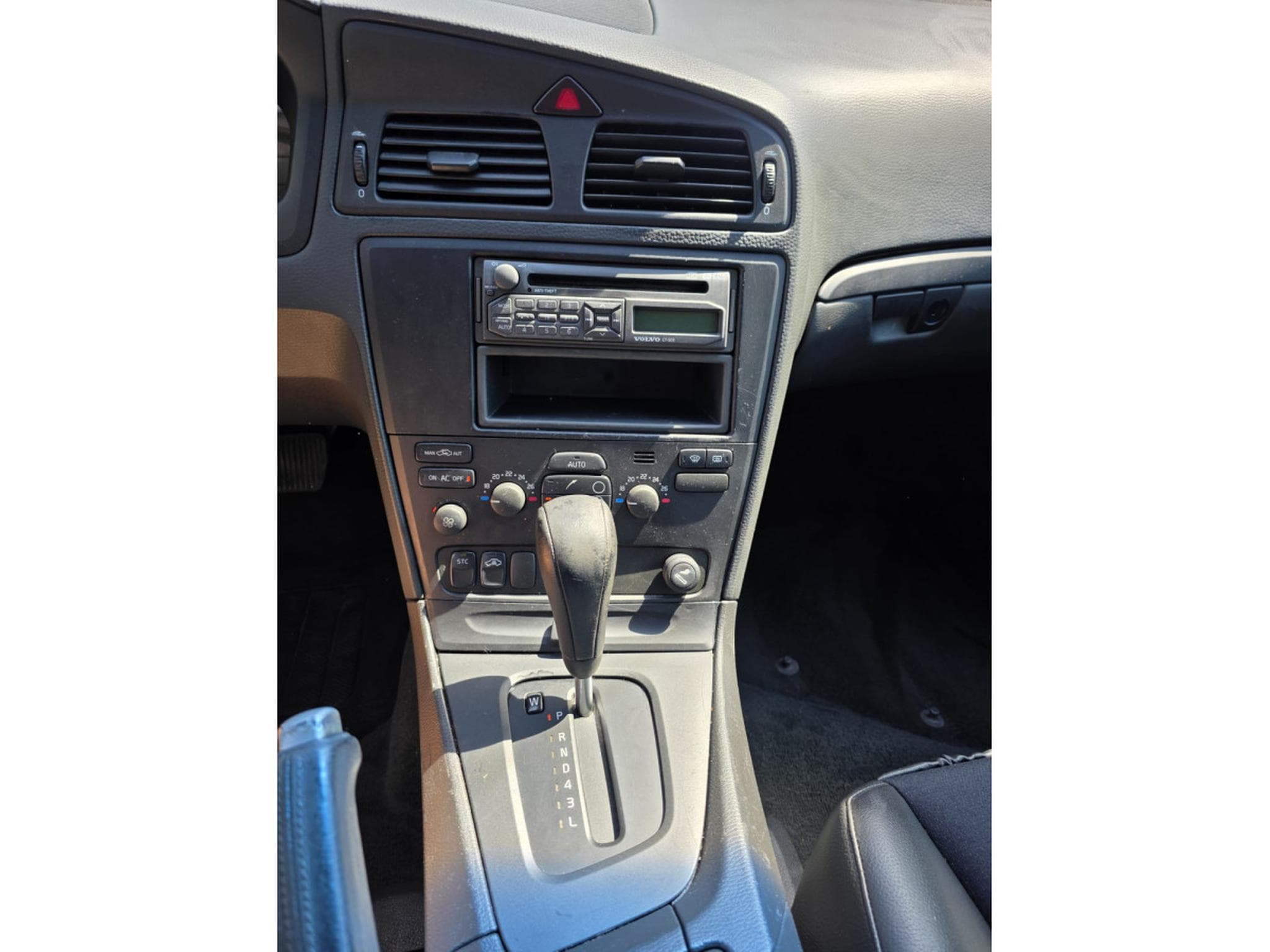 Volvo S60 2.4 Aut (2003) - Photo 7