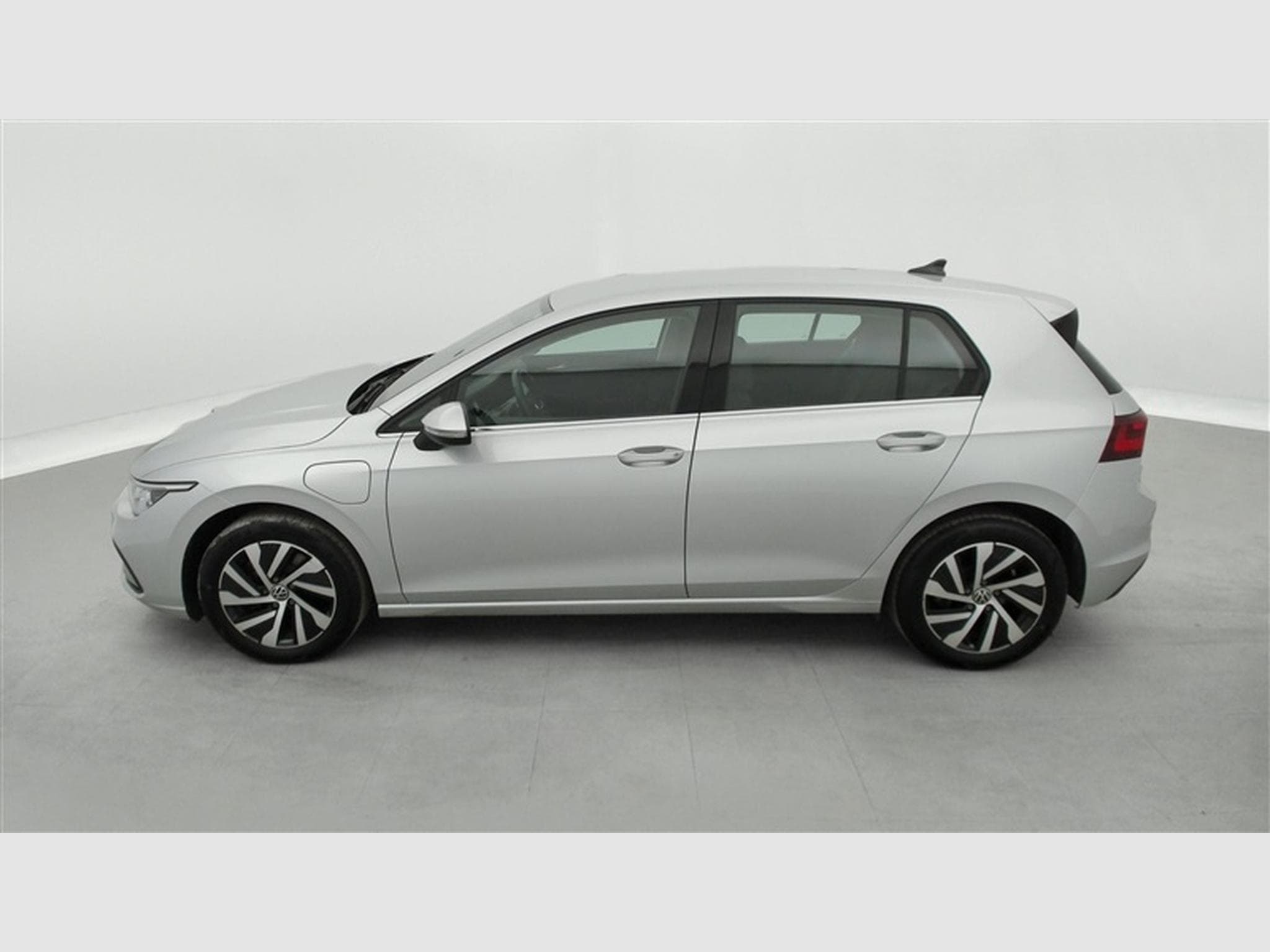 VW Golf 1.4 eHybrid Style DSG  Navi / Led / PDC (2021) - Foto 3