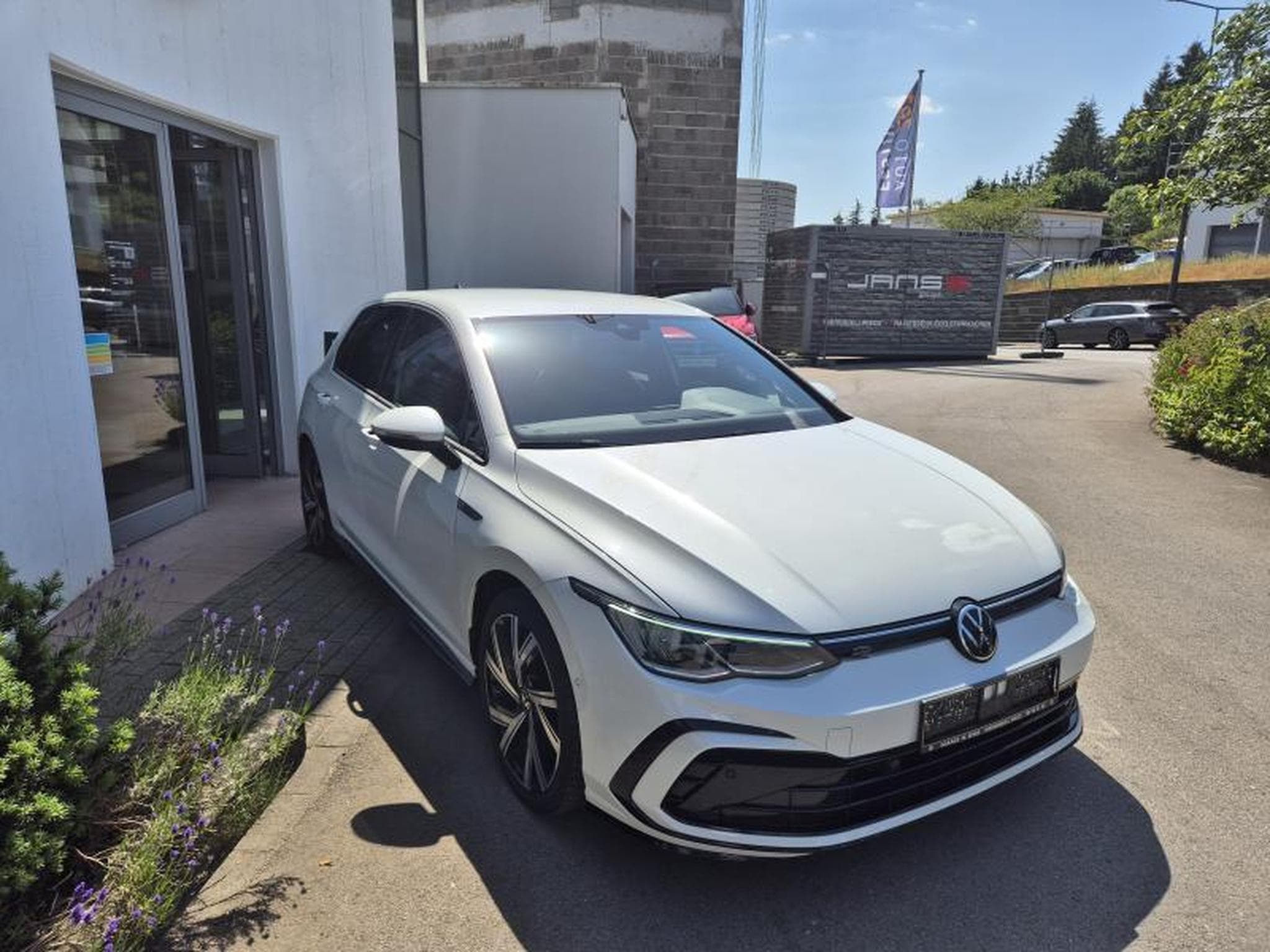 VW Golf R-Line (2022) - Photo 3