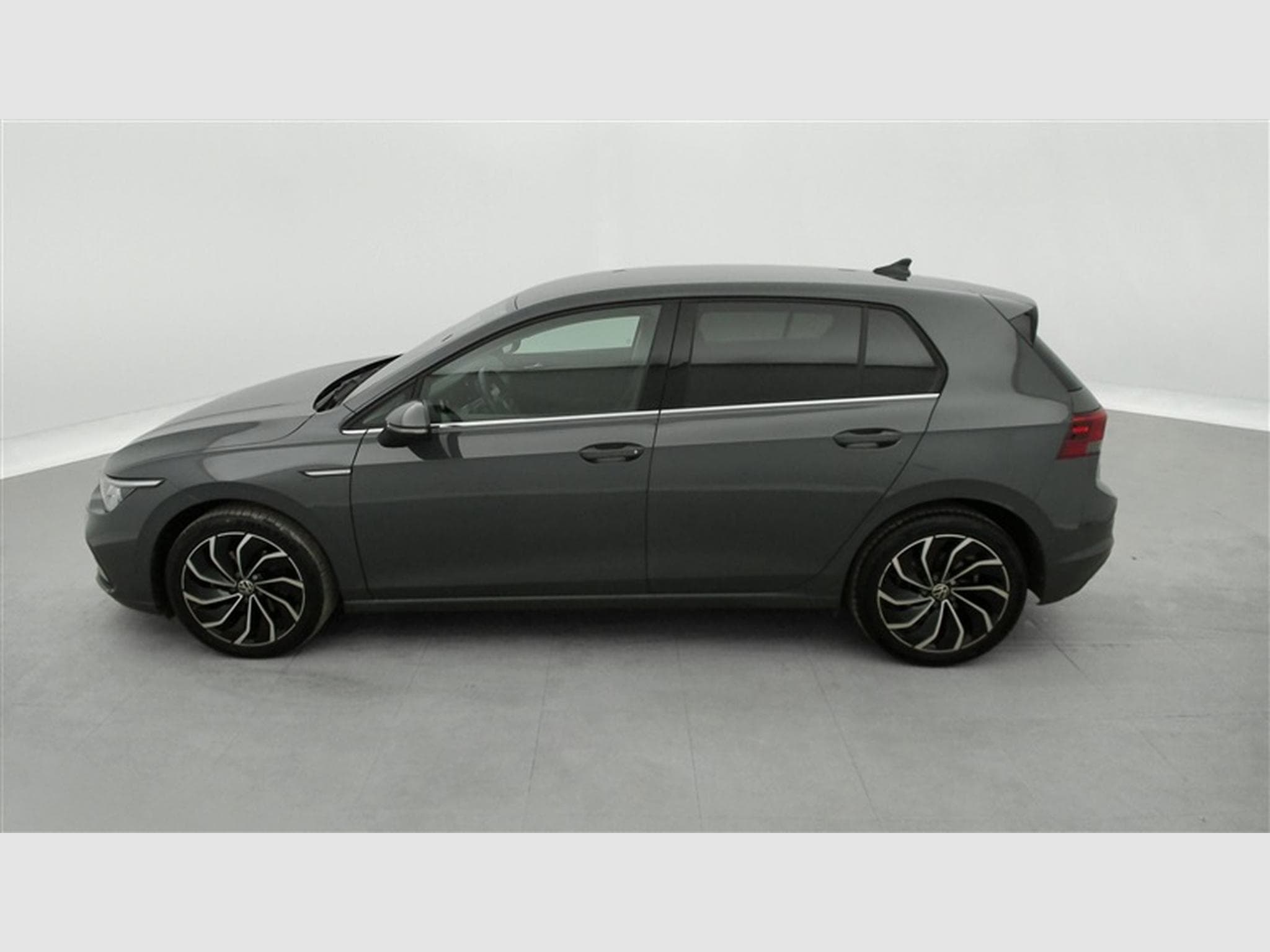 VW Golf 1.5 eTSI 150cv DSG Active (2023) - Photo 3