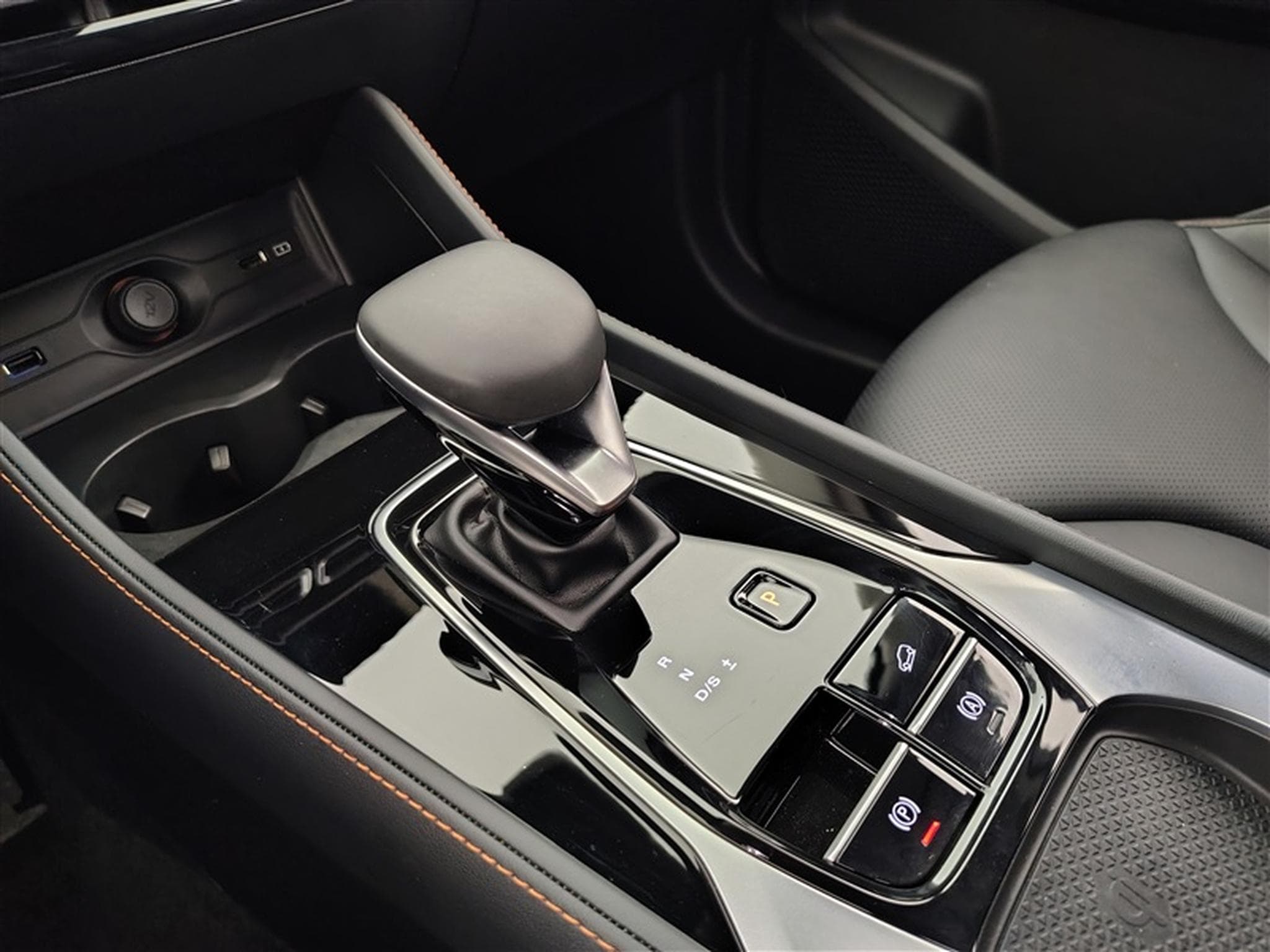 MG HS 1.5 T-GDi Luxury DCT NEW MODELE (2025) - Photo 12