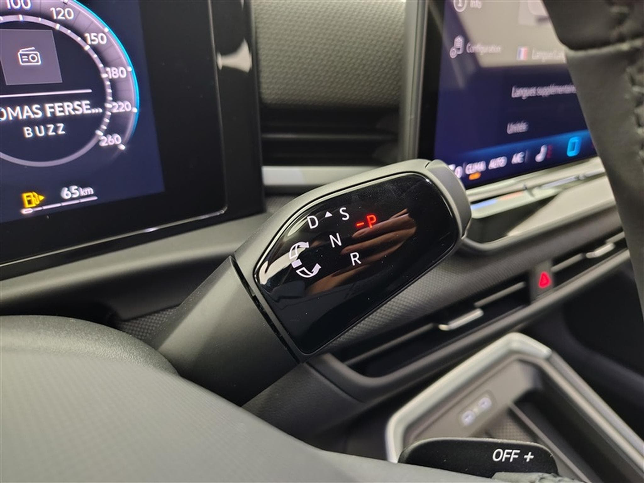 VW T-Roc 1.5 TSI 150cv DSG Life CARPLAY / FULL LED / CAMERA / JA 17" (2026) - Photo 12