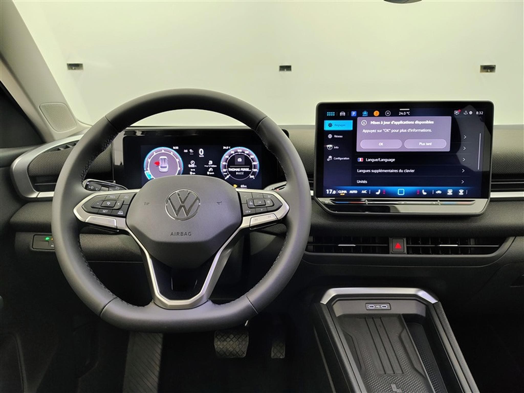 VW T-Roc 1.5 TSI 150cv DSG Life CARPLAY / FULL LED / CAMERA / JA 17" (2026) - Photo 9
