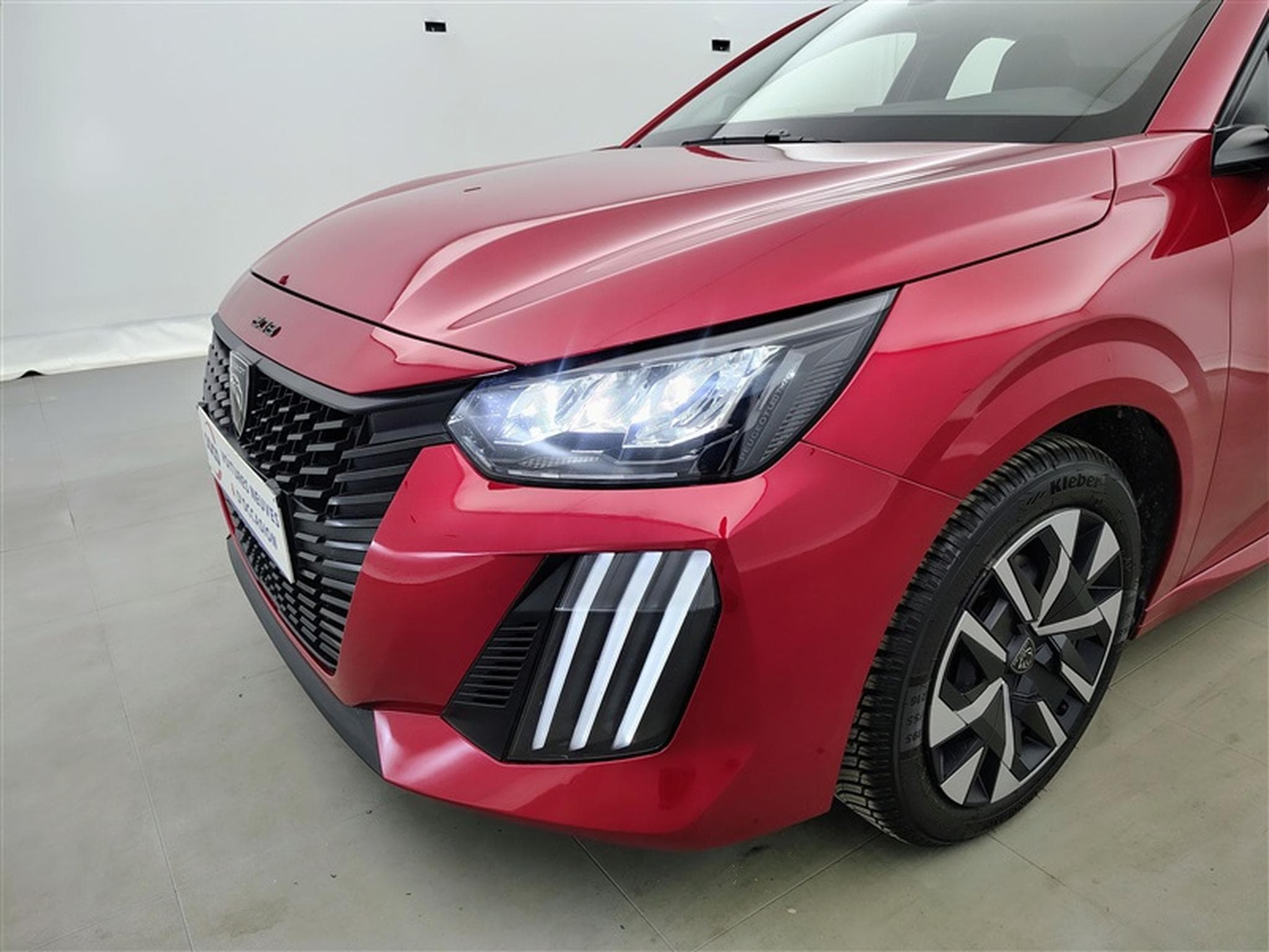 Peugeot 208 1.2i PureTech Active CARPLAY / PDC (2024) - Photo 15