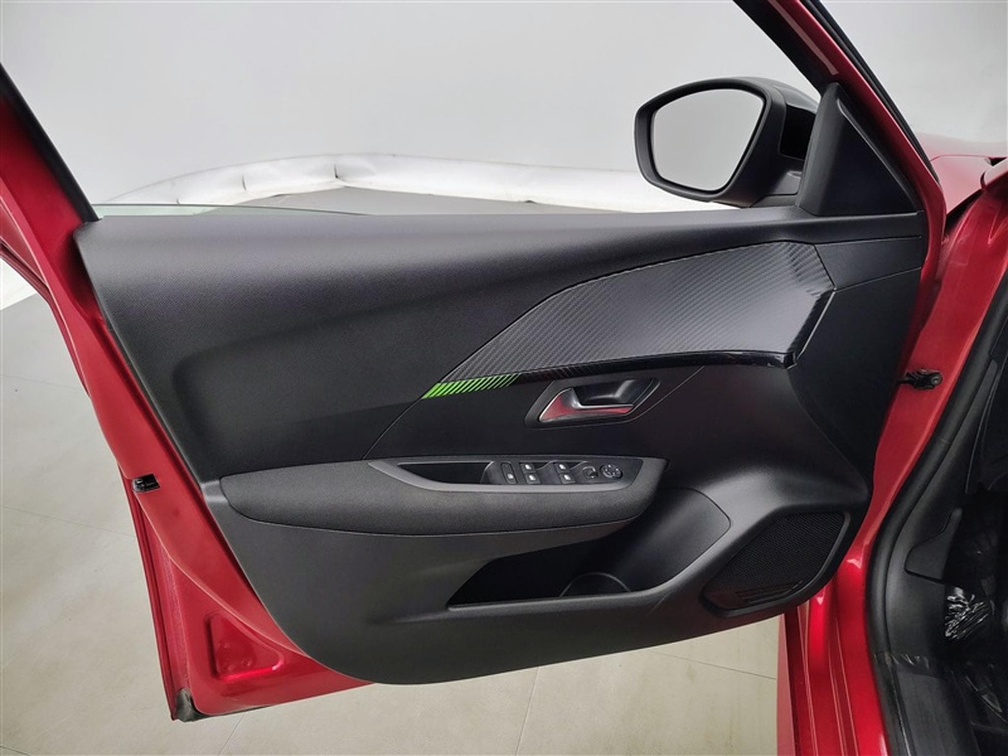 Peugeot 208 1.2i PureTech Active CARPLAY / PDC (2024) - Photo 16