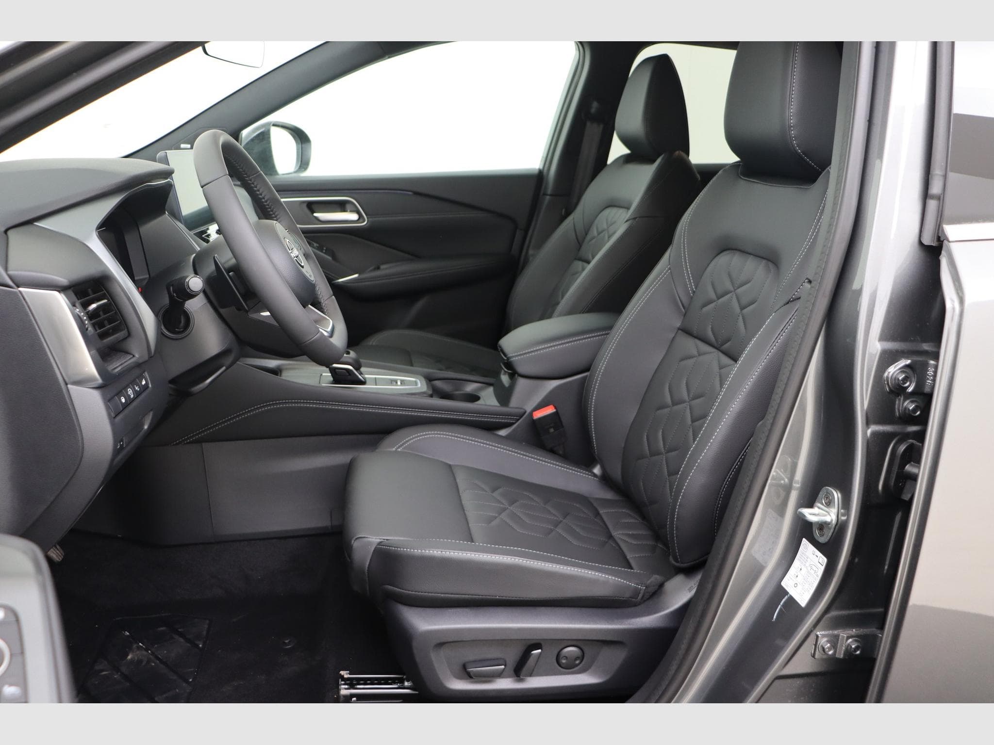 Nissan Qashqai Tekna + BOSE (2026) - Photo 13