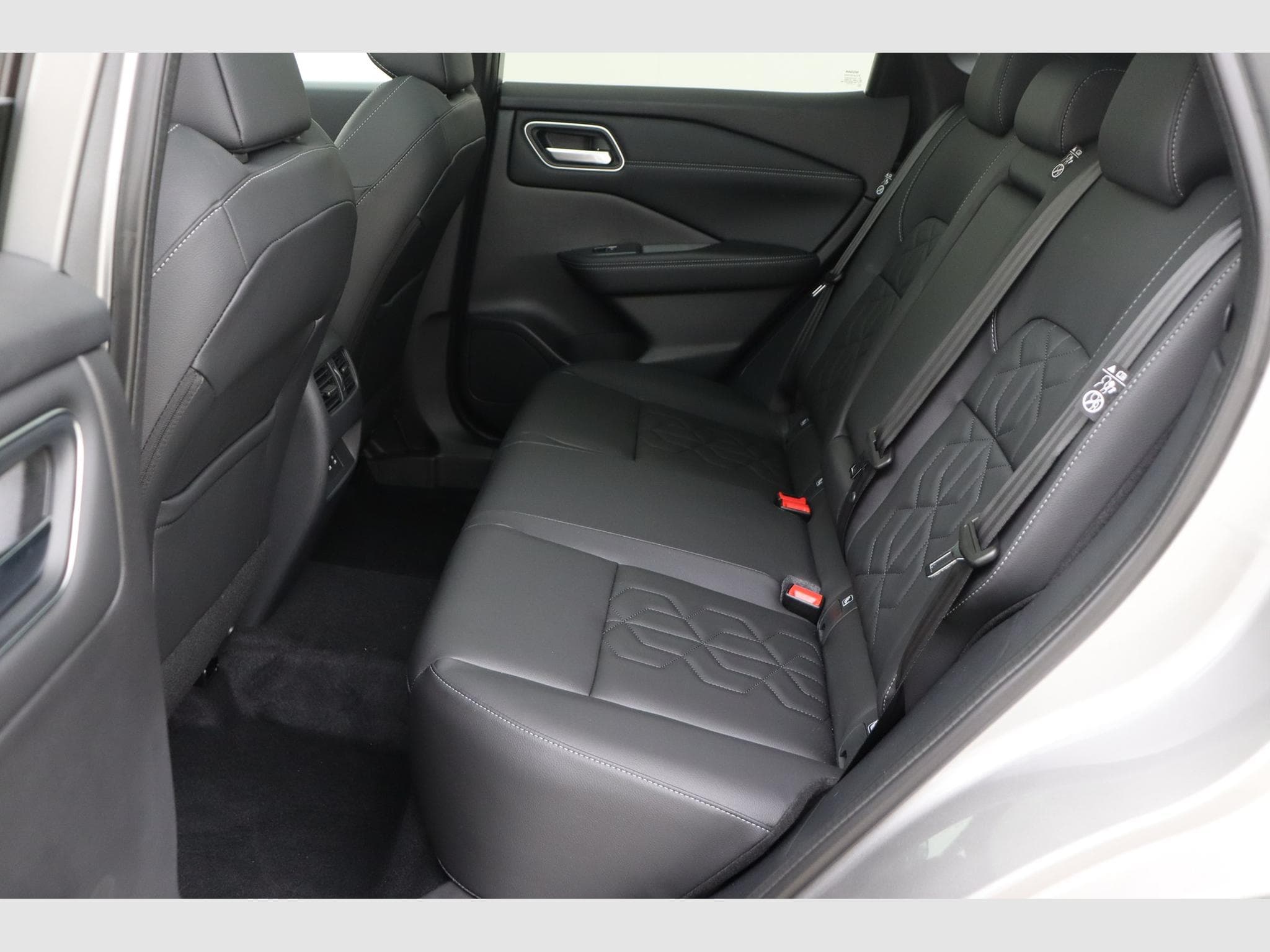 Nissan Qashqai Tekna + BOSE (2026) - Photo 16