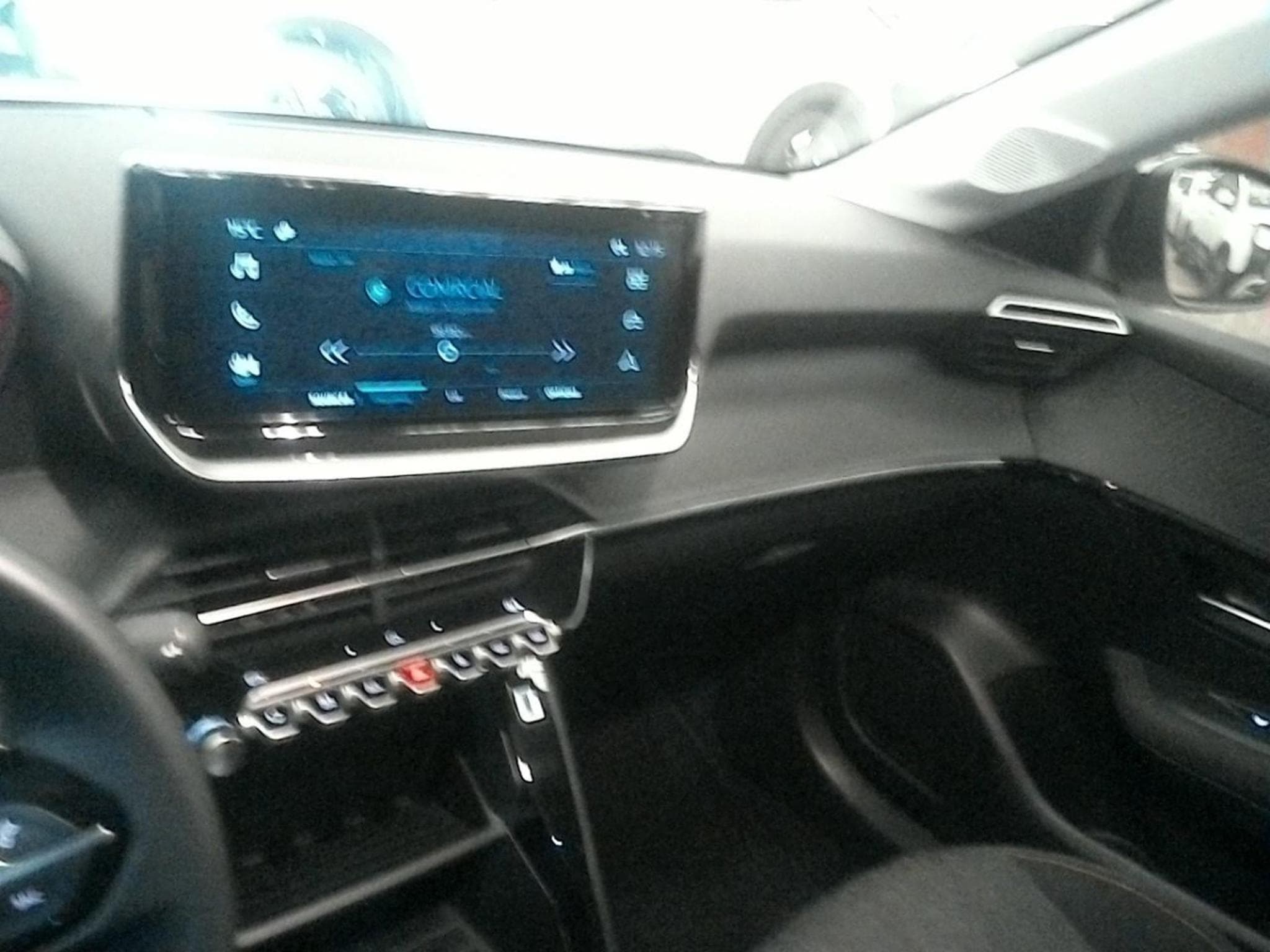 Peugeot 208 Style (2025) - Photo 4