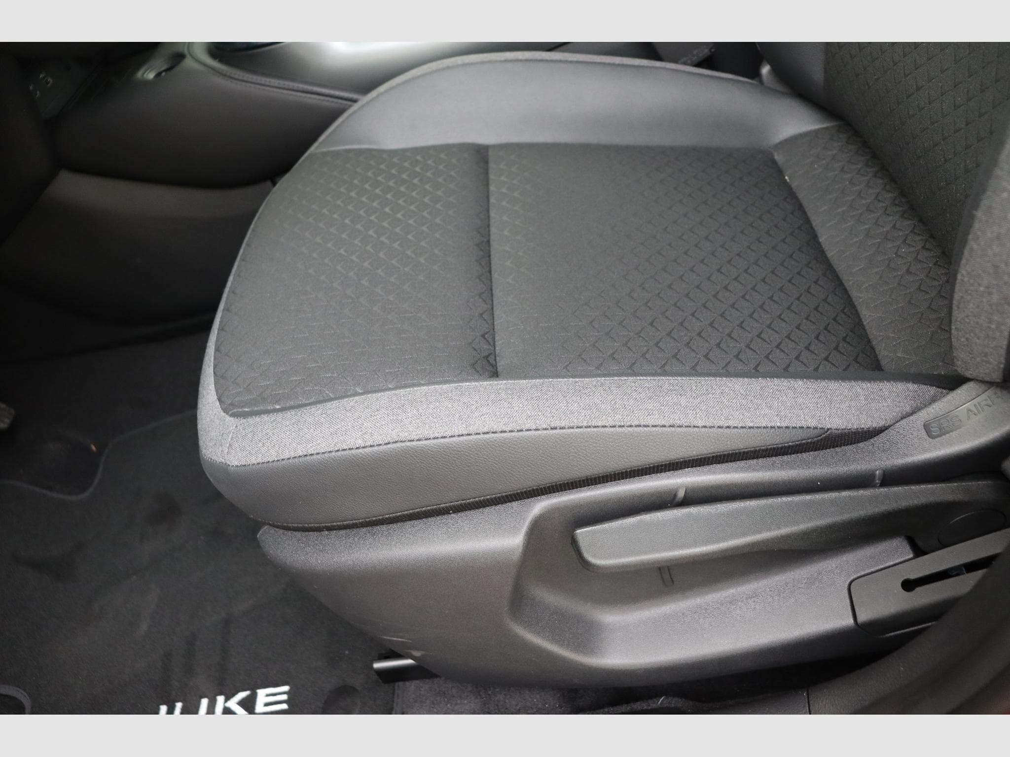 Nissan Juke N-Connecta / Cold Pack / 2Tone / (MY25) (2026) - Photo 14