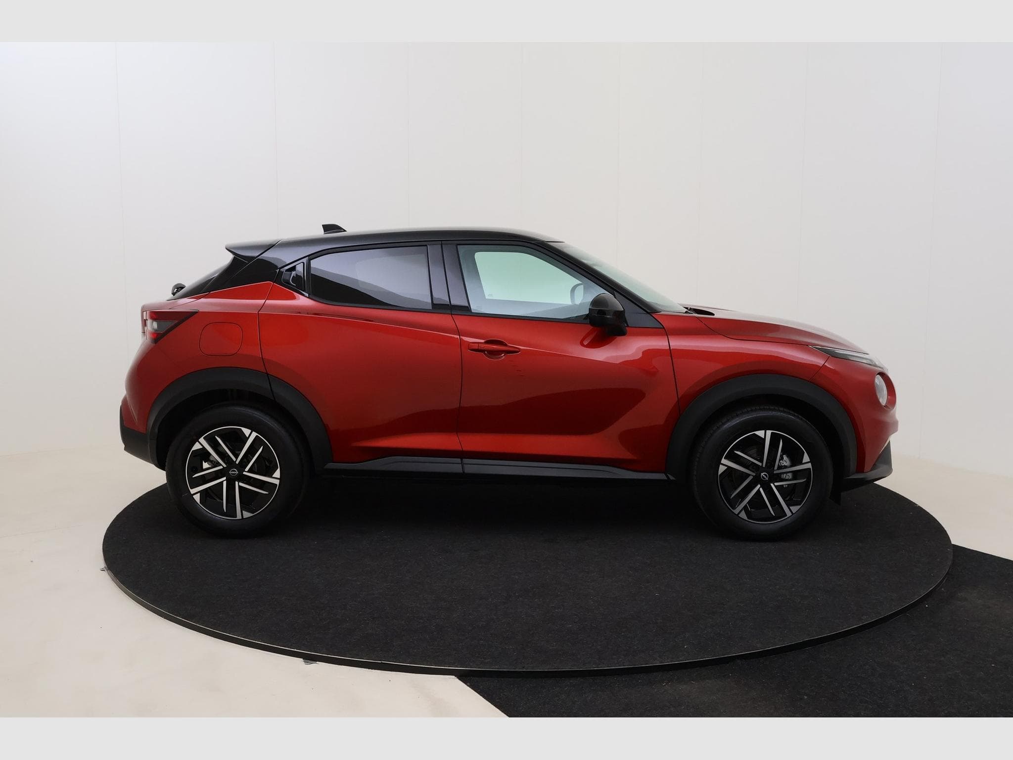 Nissan Juke N-Connecta / Cold Pack / 2Tone / (MY25) (2026) - Photo 4
