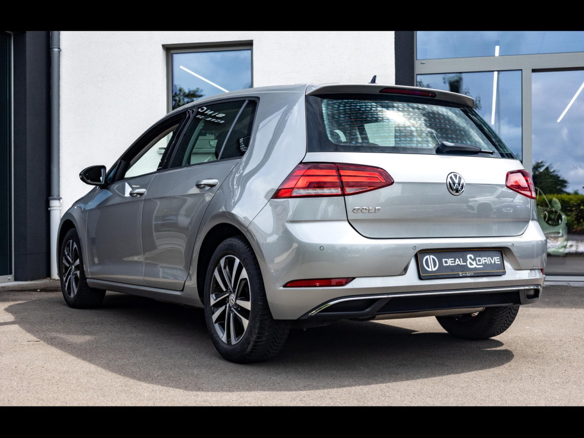 VW Golf 1.5 TSI 150 DSG IQ.DRIVE – TUNGSTEN SILVER (2019) - Photo 3