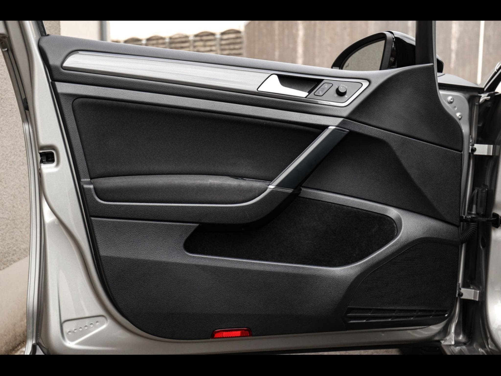 VW Golf 1.5 TSI 150 DSG IQ.DRIVE – TUNGSTEN SILVER (2019) - Photo 8
