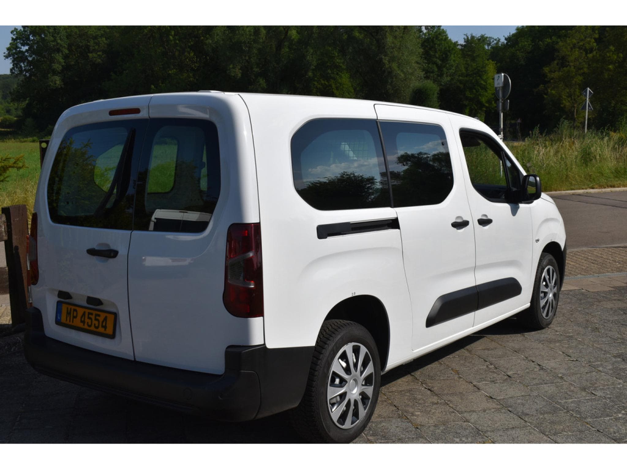 Citroën Berlingo 1,5 DCI Maxi Nouv.Distrib. 3 places très bon état (2021) - Foto 4