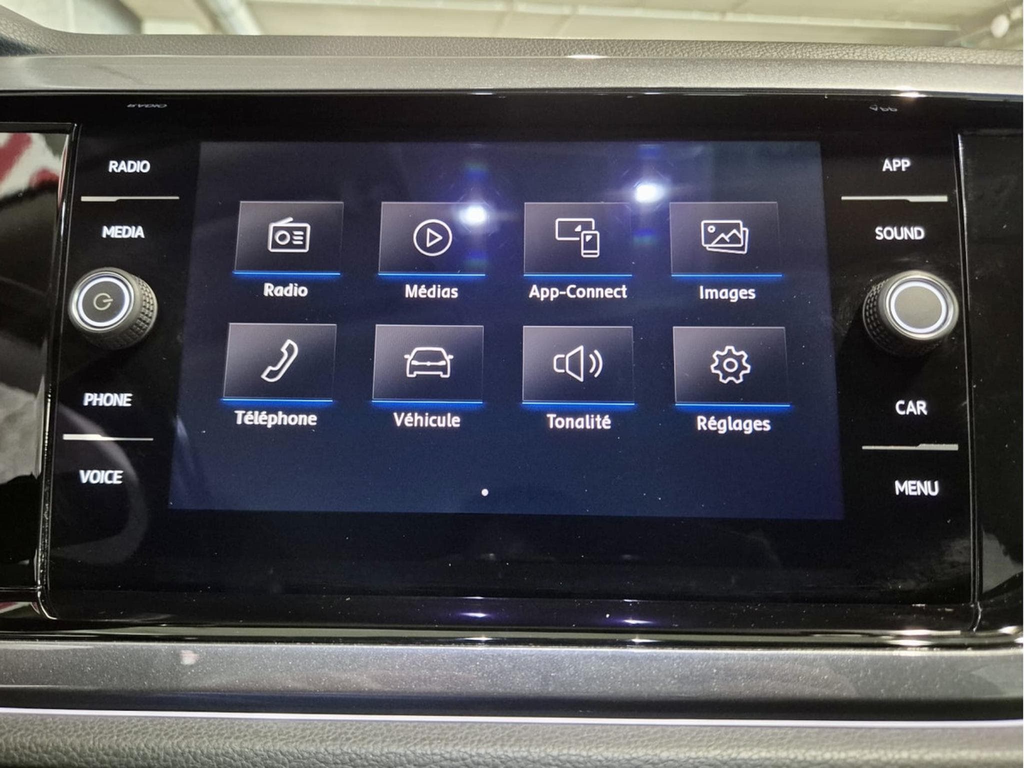 VW Polo New model 1.6 TDI COMFORTLINE 1 HAND (2019) - Foto 8