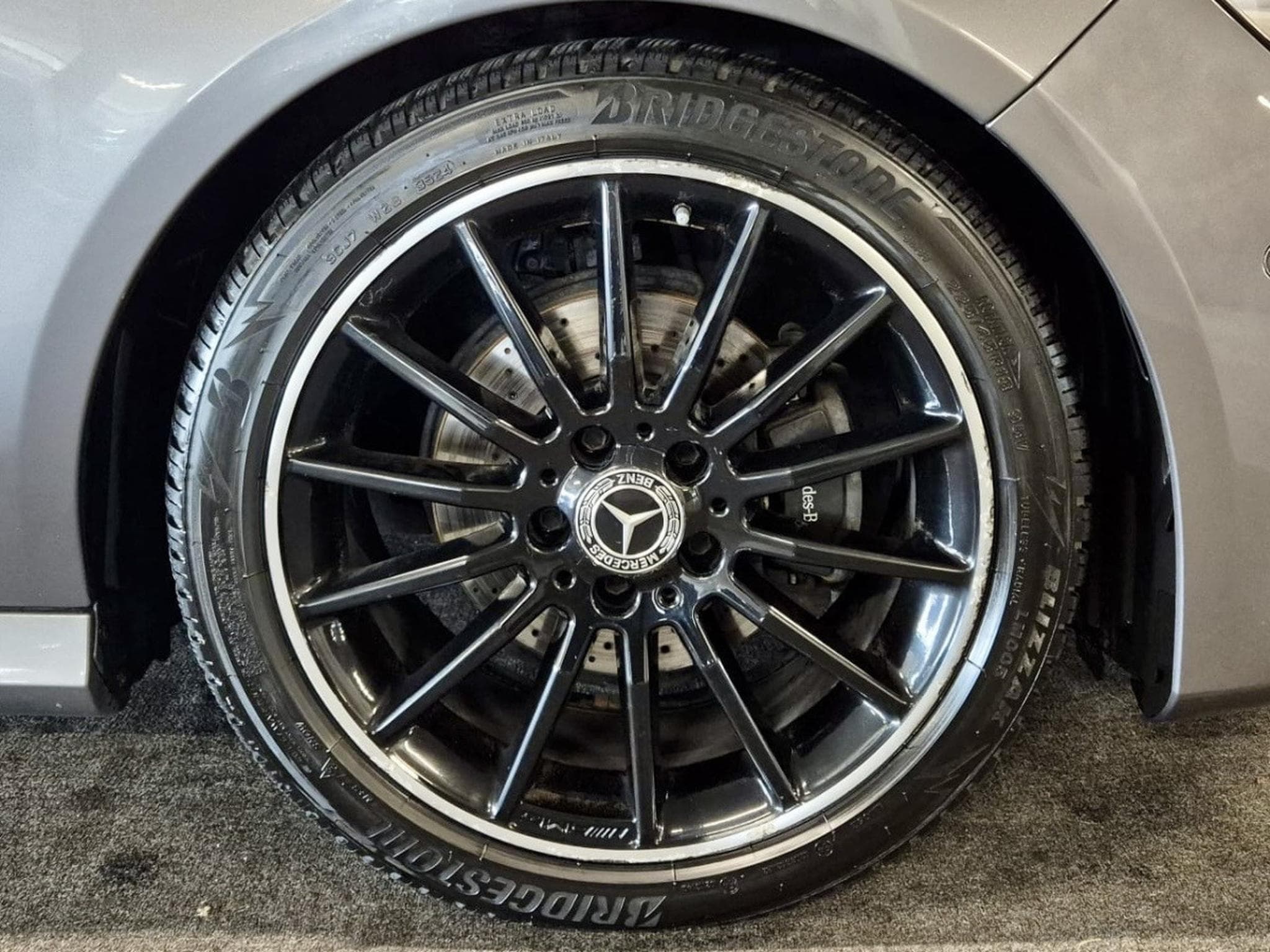 Mercedes CLA 200 Shooting Brake AMG LINE HARMAN KARDON CUIR NAVI (2019) - Foto 13