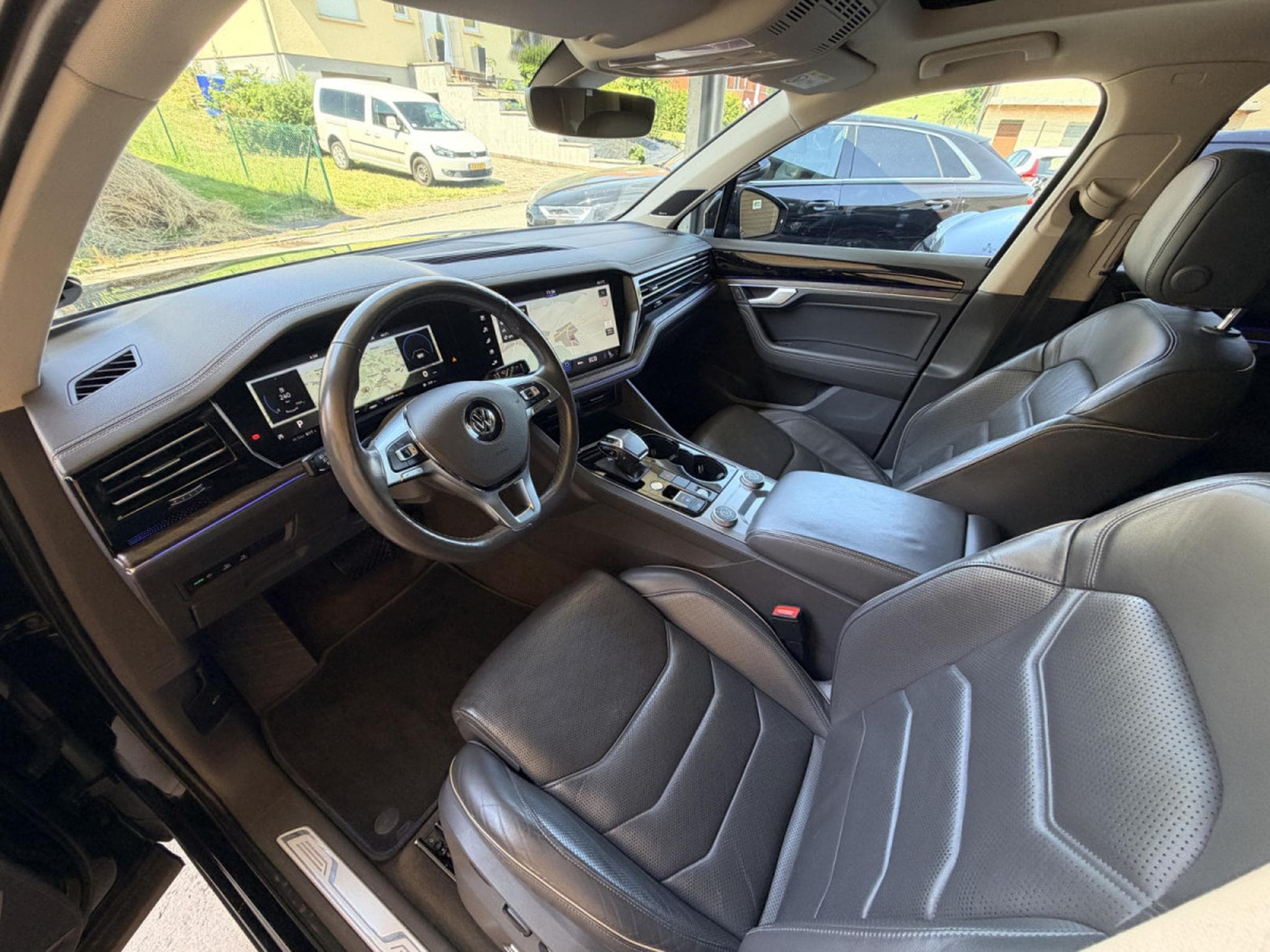 VW Touareg 3.0d R-line 4Motion Panorama Head-Up Camera  286cv (2018) - Foto 9