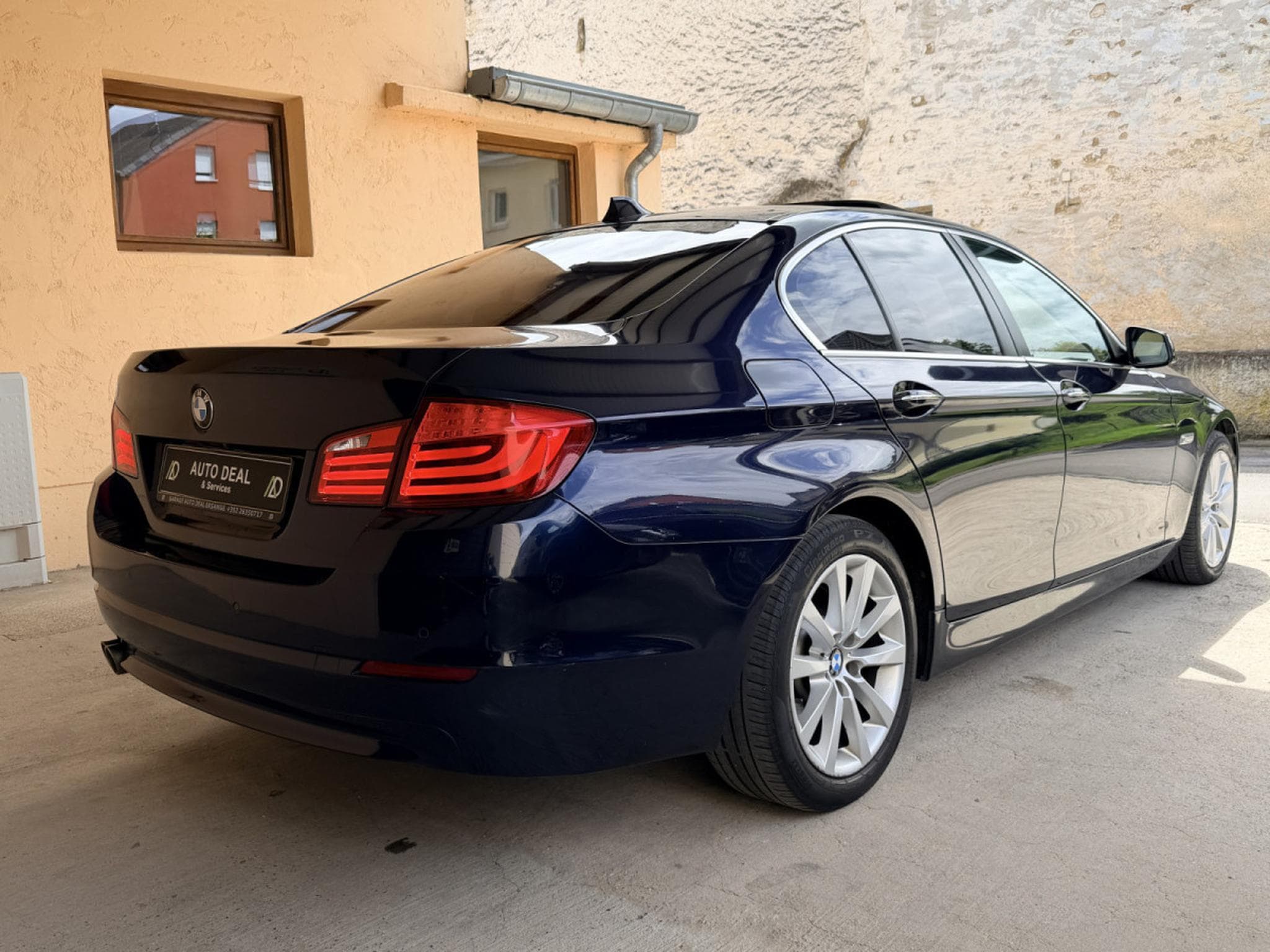 BMW 530 d xDrive Camera Head-UP, Toit Ouvrant 258cv (2011) - Foto 5