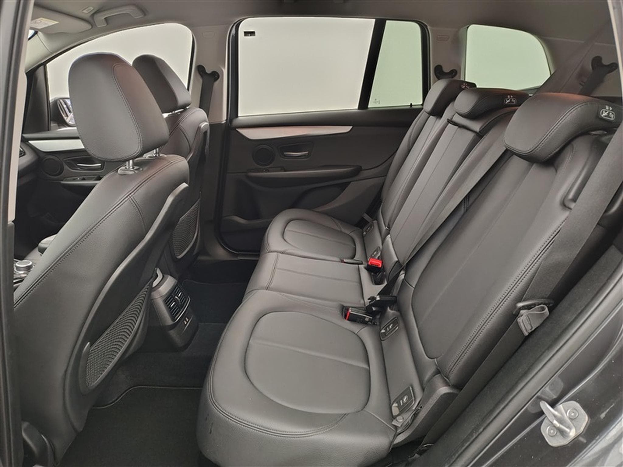BMW 216 d Gran Tourer 7Pl Cuir / Navi / Led / PDC av+ar (2022) - Foto 13