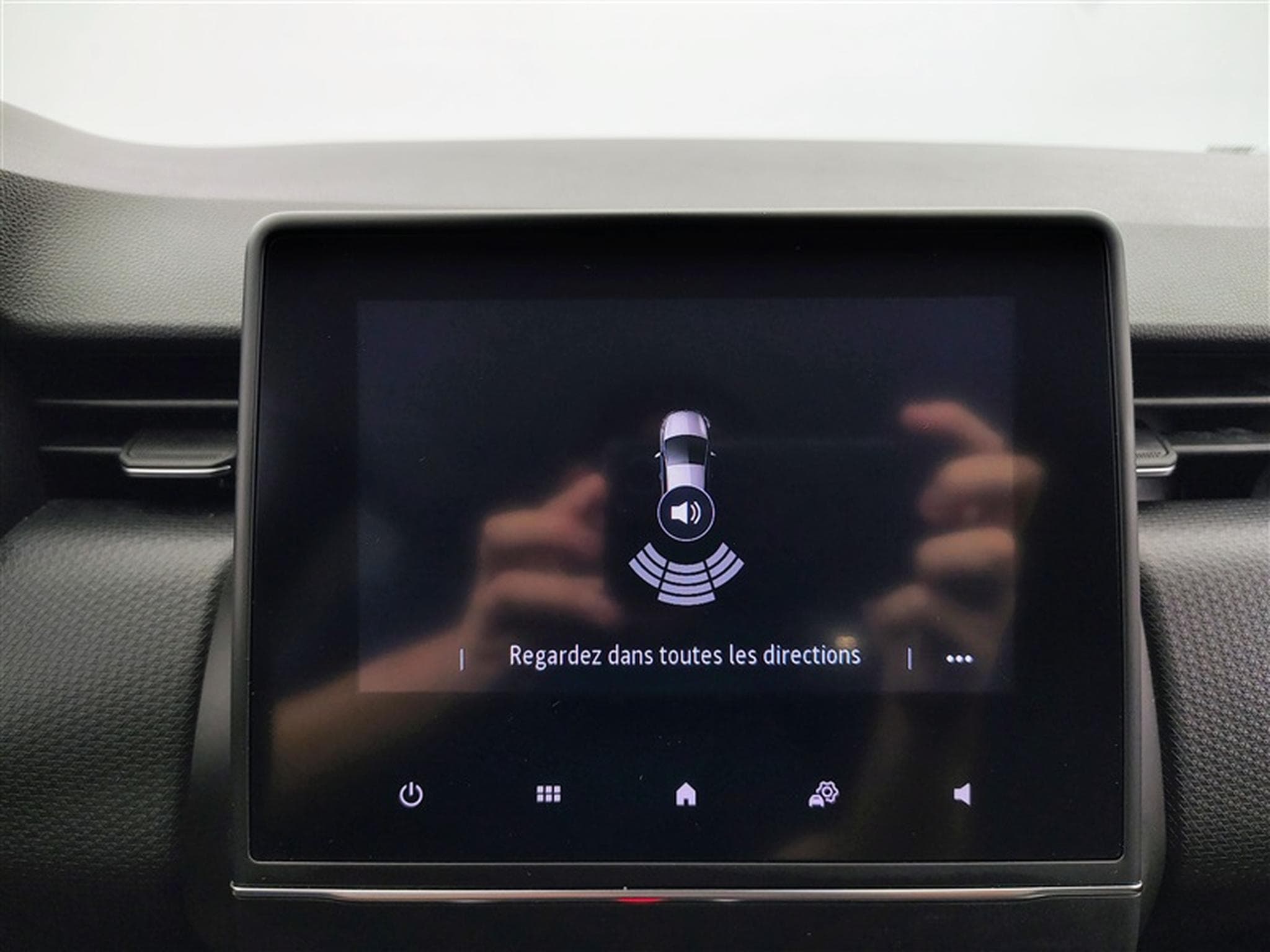 Renault Clio 1.0i SCe Zen **CARPLAY/NAVI/LED** (2021) - Foto 17