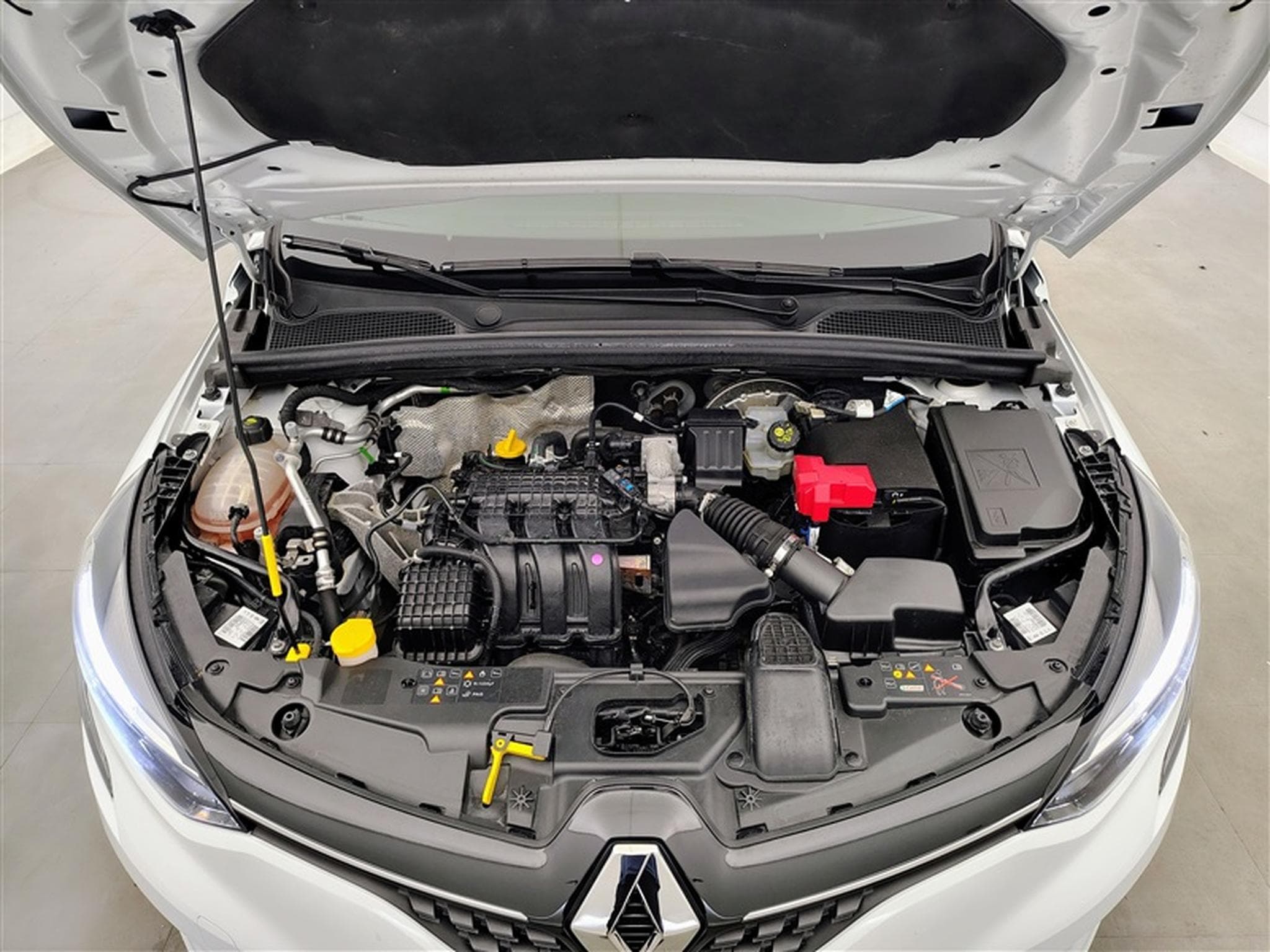 Renault Clio 1.0i SCe Zen **CARPLAY/NAVI/LED** (2021) - Foto 18