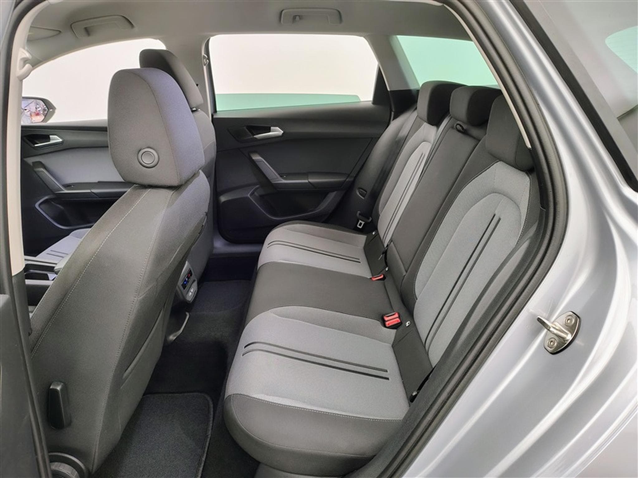 Seat Leon 1.0 EcoTSI Move! NAVI/LED/JA16/PDC AV AR (2023) - Photo 13