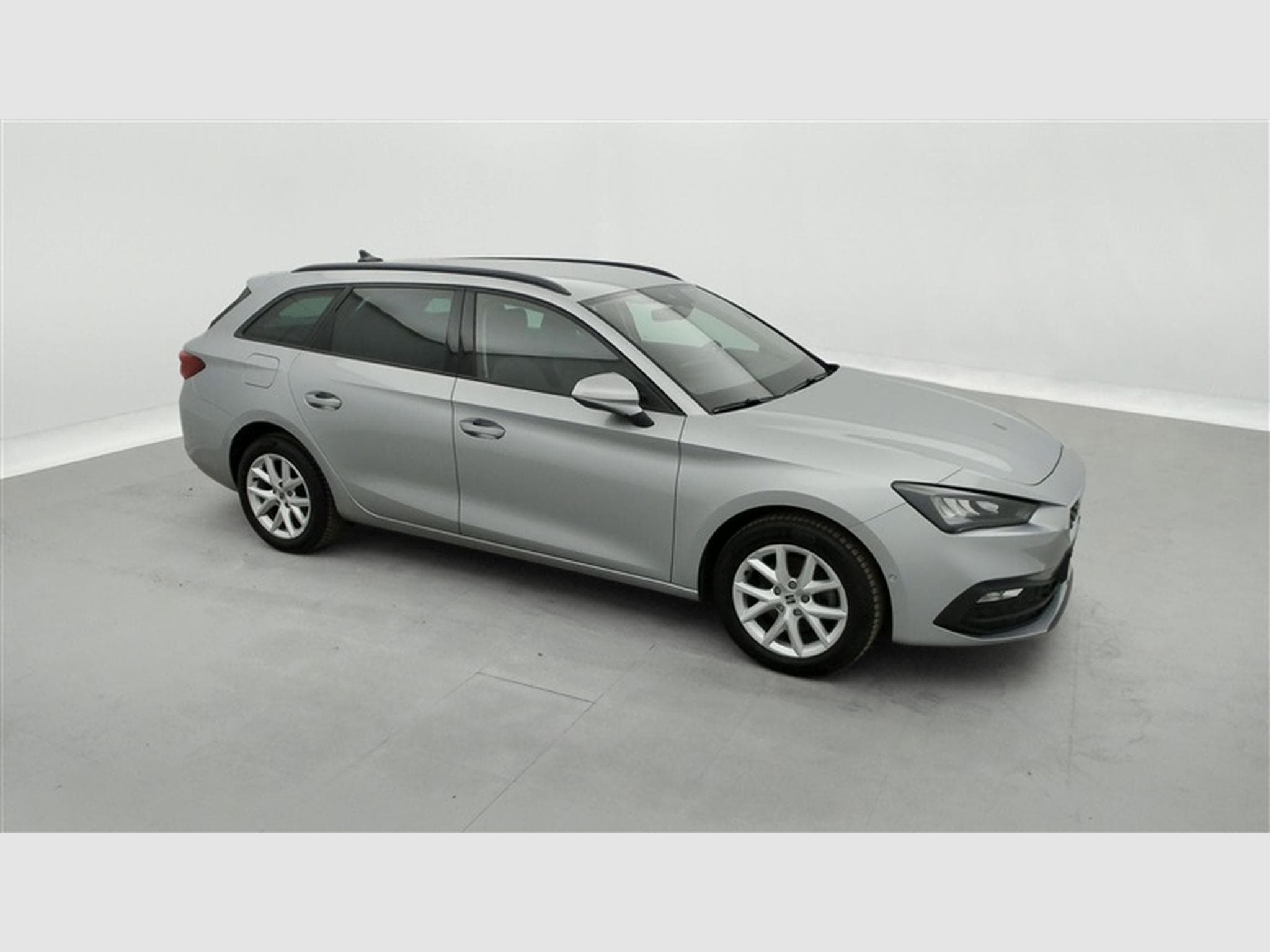 Seat Leon 1.0 EcoTSI Move! NAVI/LED/JA16/PDC AV AR (2023) - Photo 23