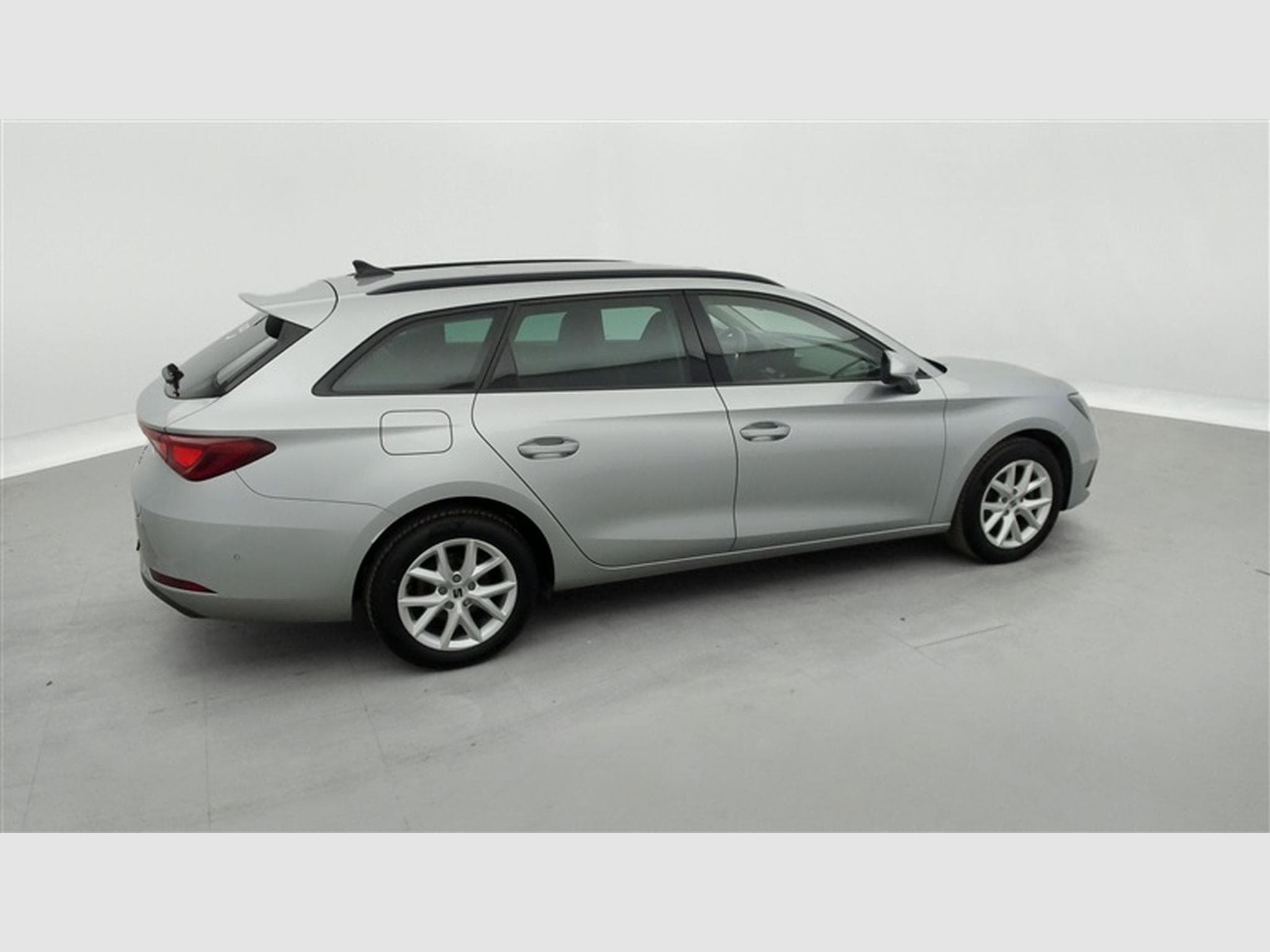 Seat Leon 1.0 EcoTSI Move! NAVI/LED/JA16/PDC AV AR (2023) - Photo 25