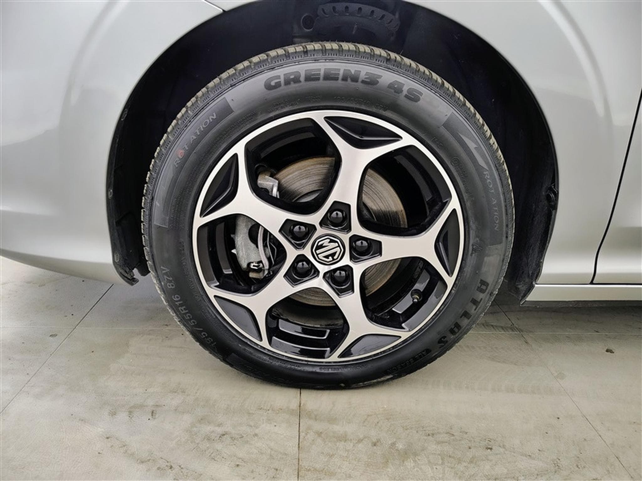 MG MG3 1.5 Hybrid BVA Luxury NAVI / FULL LED / CUIR PARTIEL / CAM (2024) - Photo 6