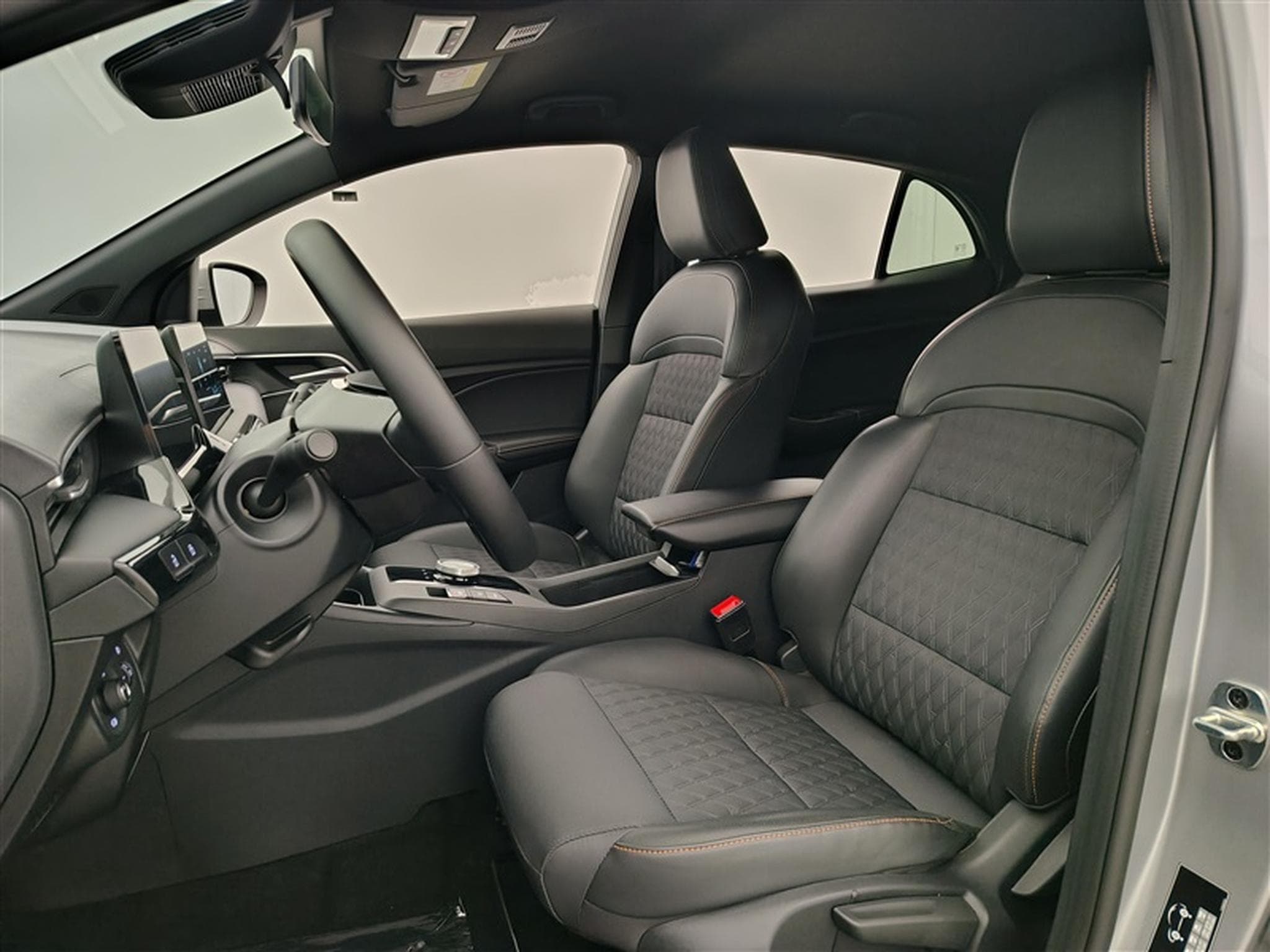 MG MG3 1.5 Hybrid BVA Luxury NAVI / FULL LED / CUIR PARTIEL / CAM (2024) - Photo 7