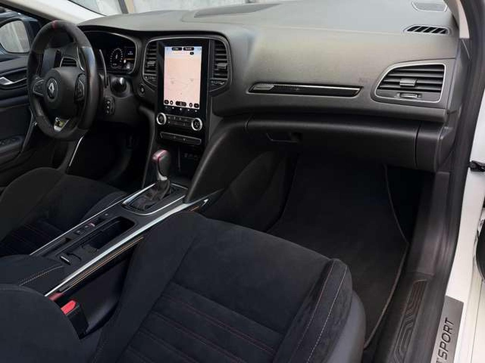 Renault Megane 1.8 TCE 300 RS TROPHY (2022) - Photo 15