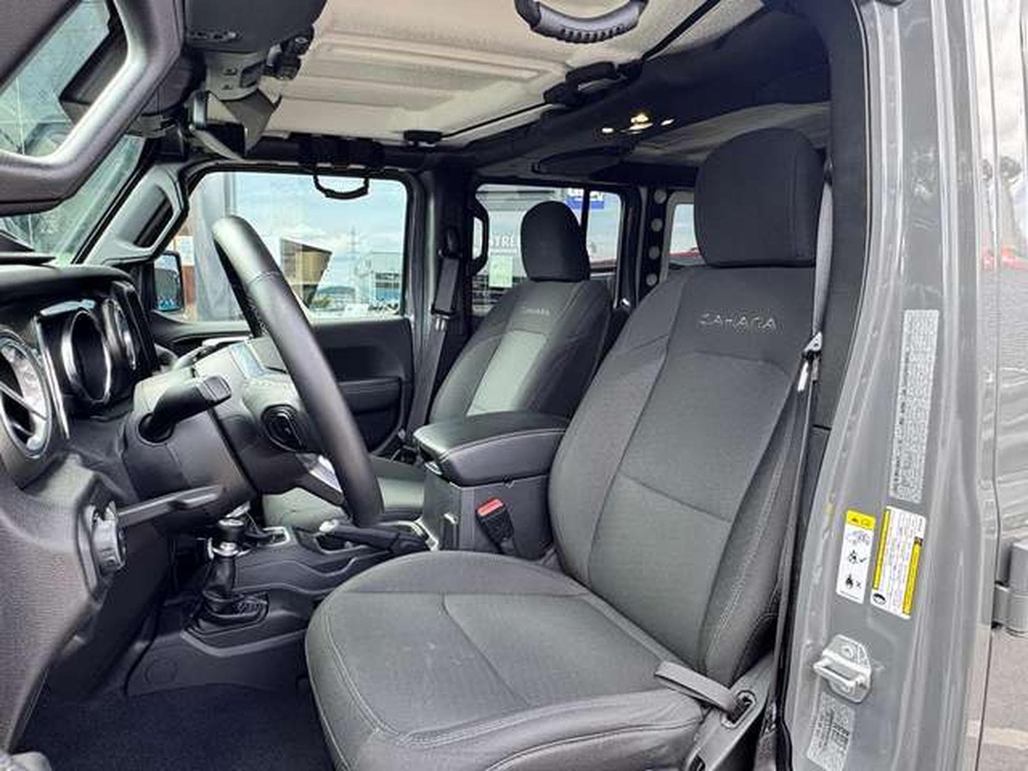 Jeep Wrangler Unlimited 2.0T Hardtop AWD BVA Sahara (2020) - Foto 10
