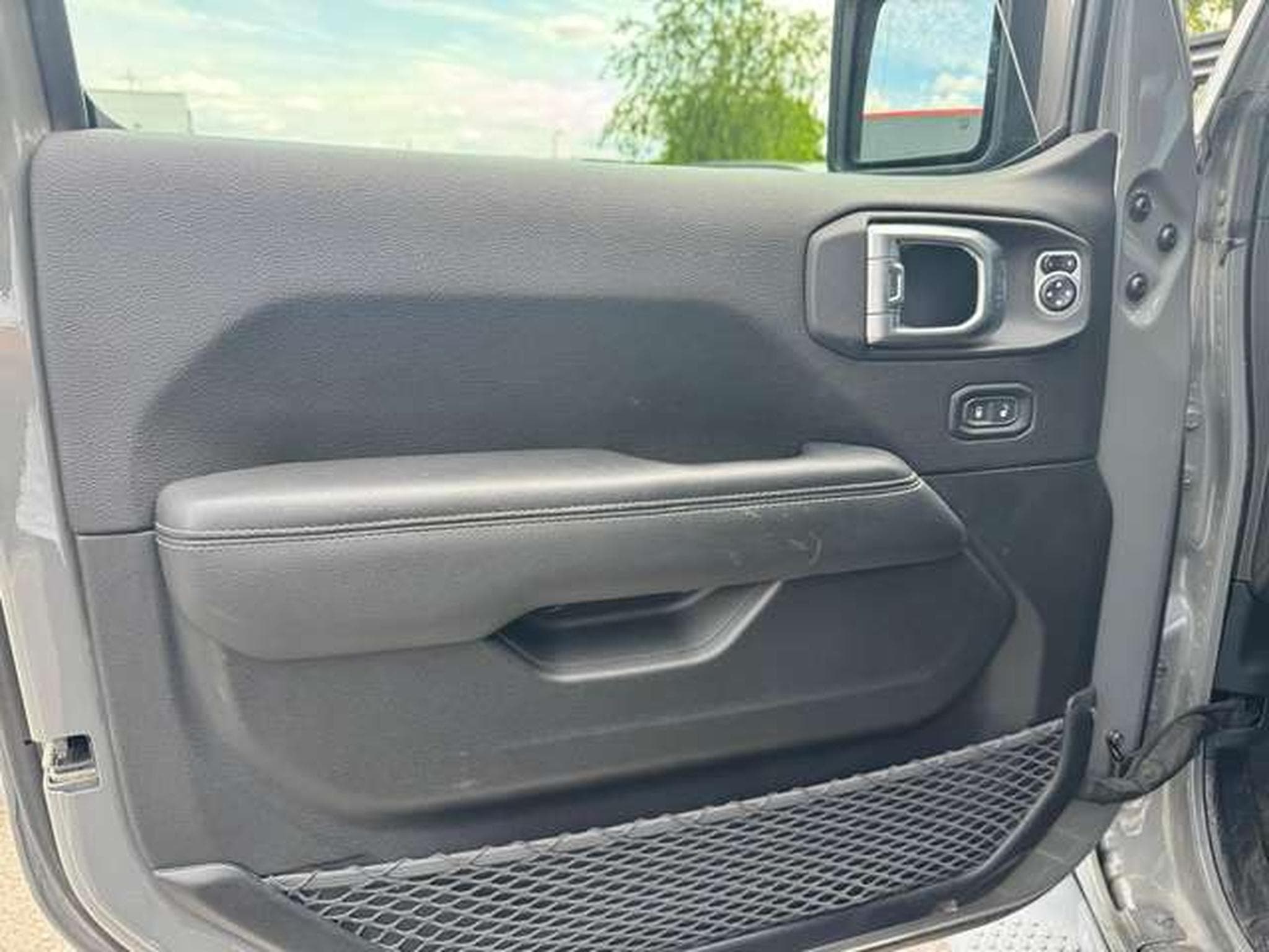 Jeep Wrangler Unlimited 2.0T Hardtop AWD BVA Sahara (2020) - Foto 8