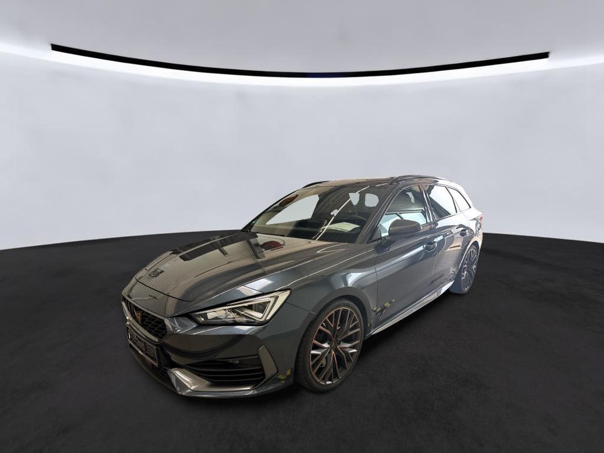 Cupra Leon VZ CUP ST 2.0 TSI 310CV 4Drive **VSS ** CUIR ** (2024) - Foto 1