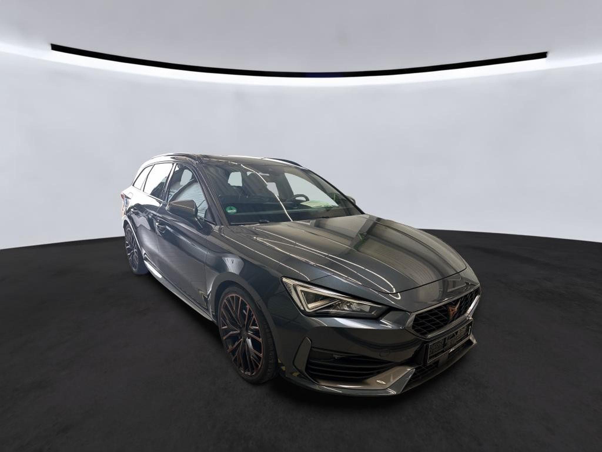 Cupra Leon VZ CUP ST 2.0 TSI 310CV 4Drive **VSS ** CUIR ** (2024) - Foto 3