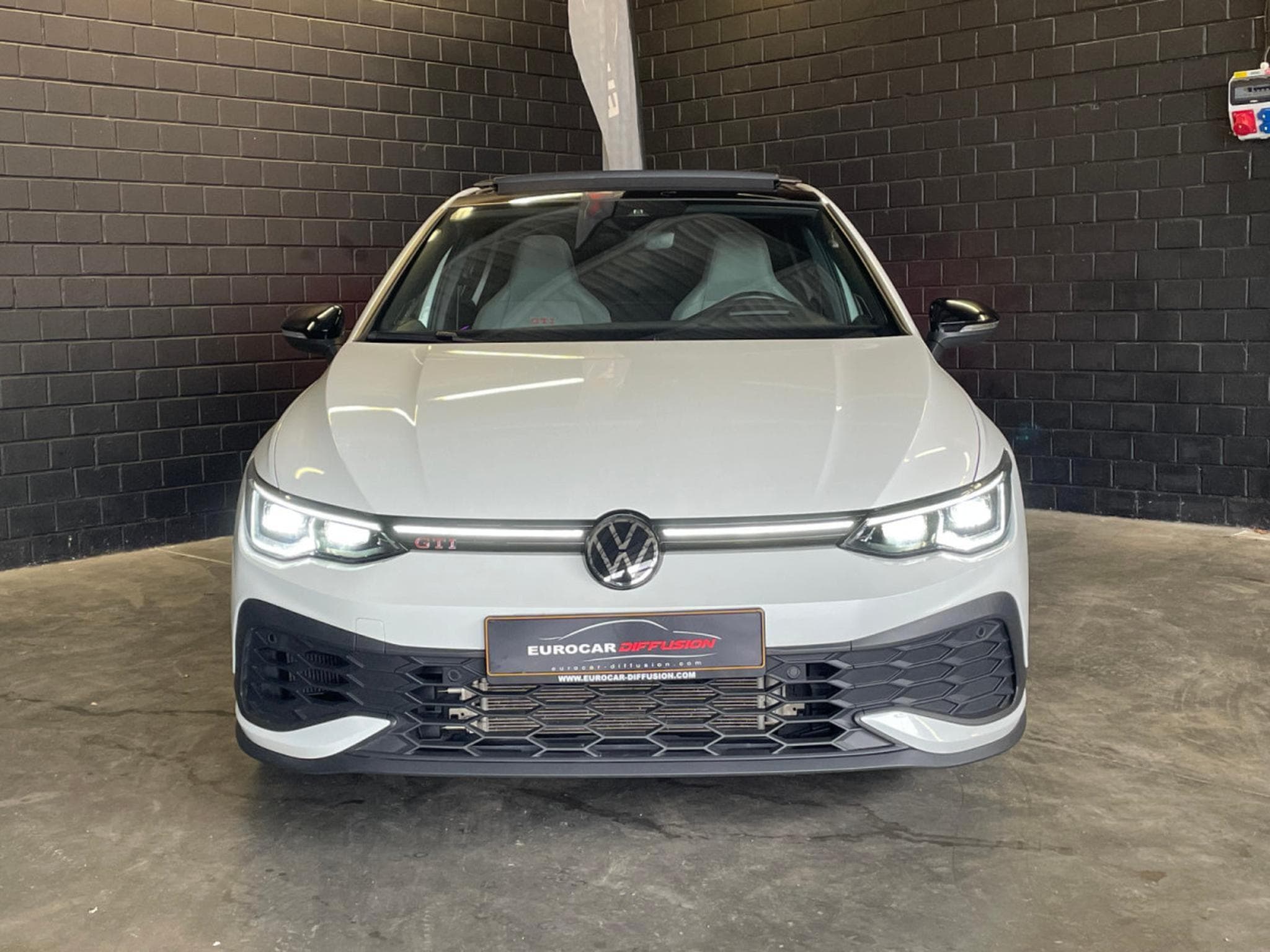 VW Golf GTI Clubsport 2.0 TSI 300CV DSG7 *PANO* MATRIX *ESTORIL* (2024) - Foto 2