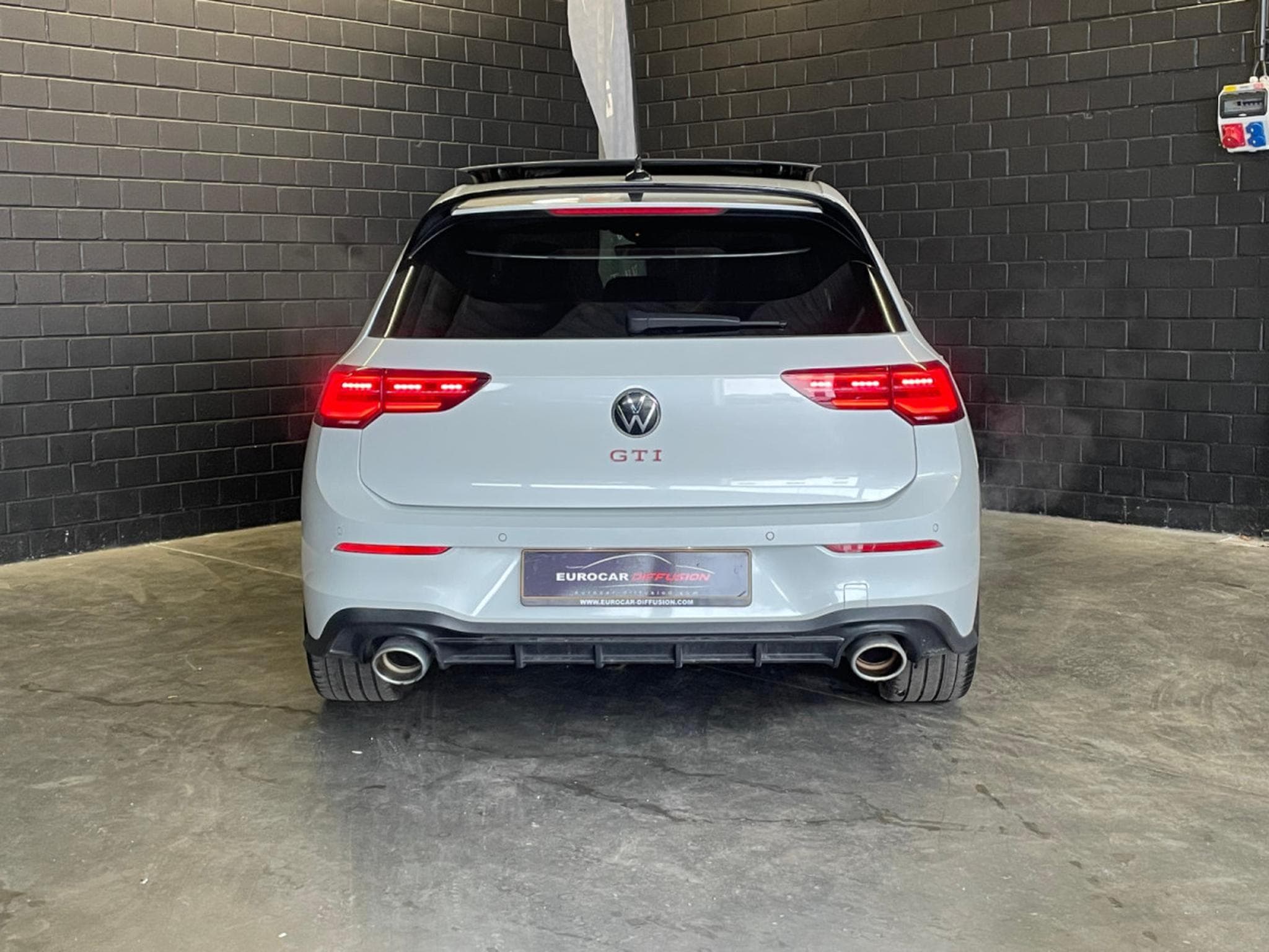 VW Golf GTI Clubsport 2.0 TSI 300CV DSG7 *PANO* MATRIX *ESTORIL* (2024) - Foto 5