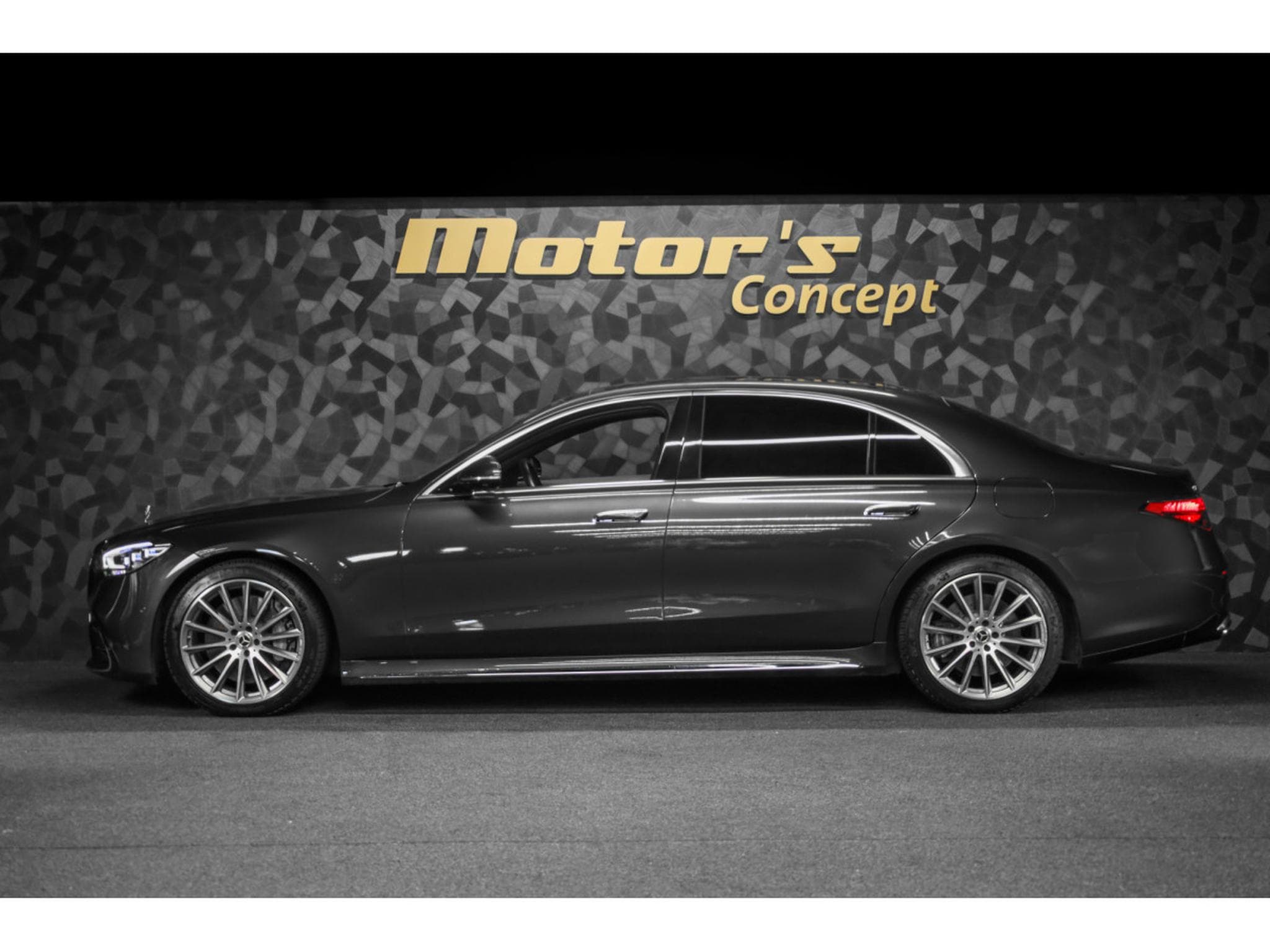 Mercedes S 580 e Limousine AMG Line (2023) - Foto 2