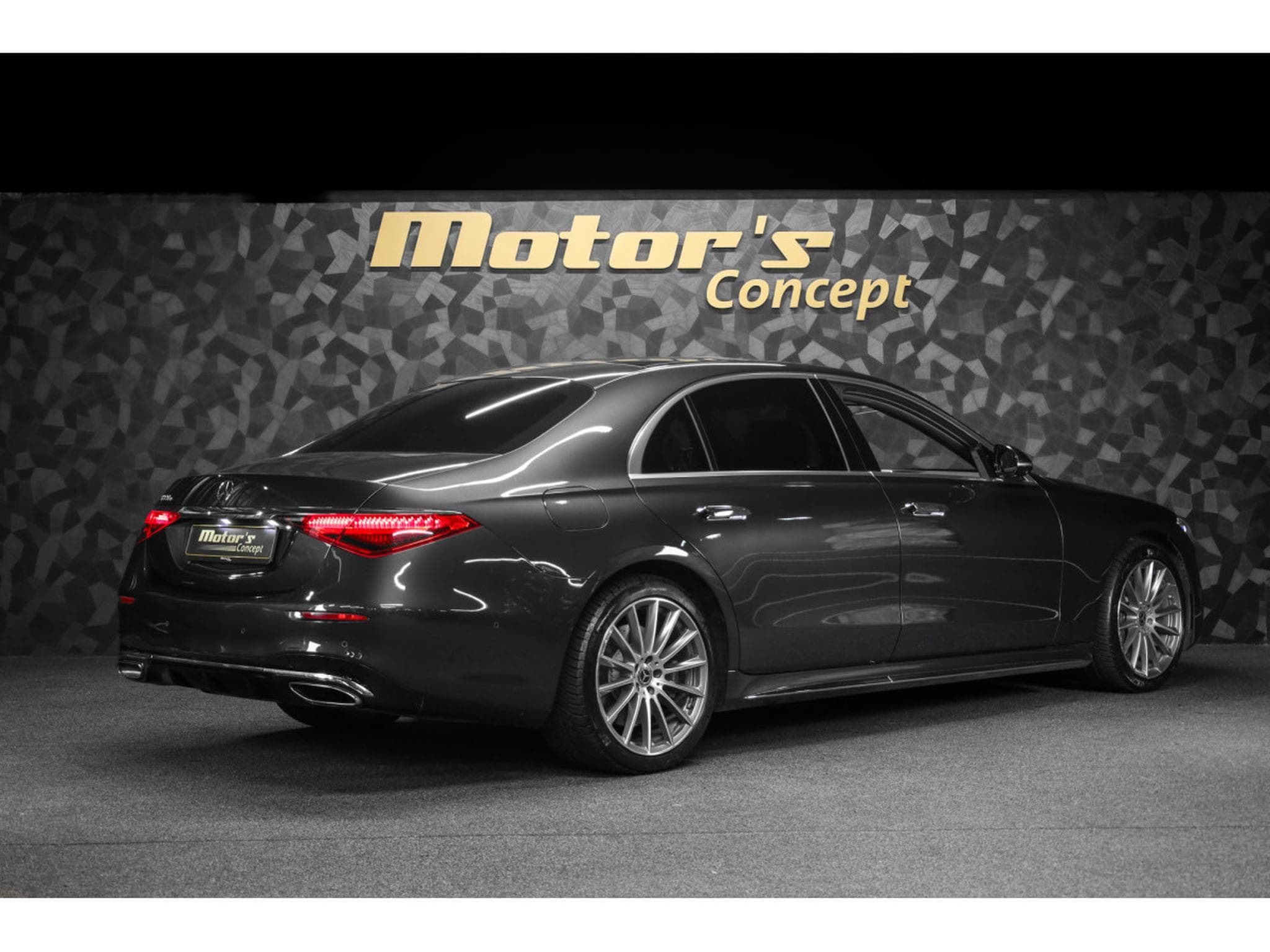 Mercedes S 580 e Limousine AMG Line (2023) - Foto 3