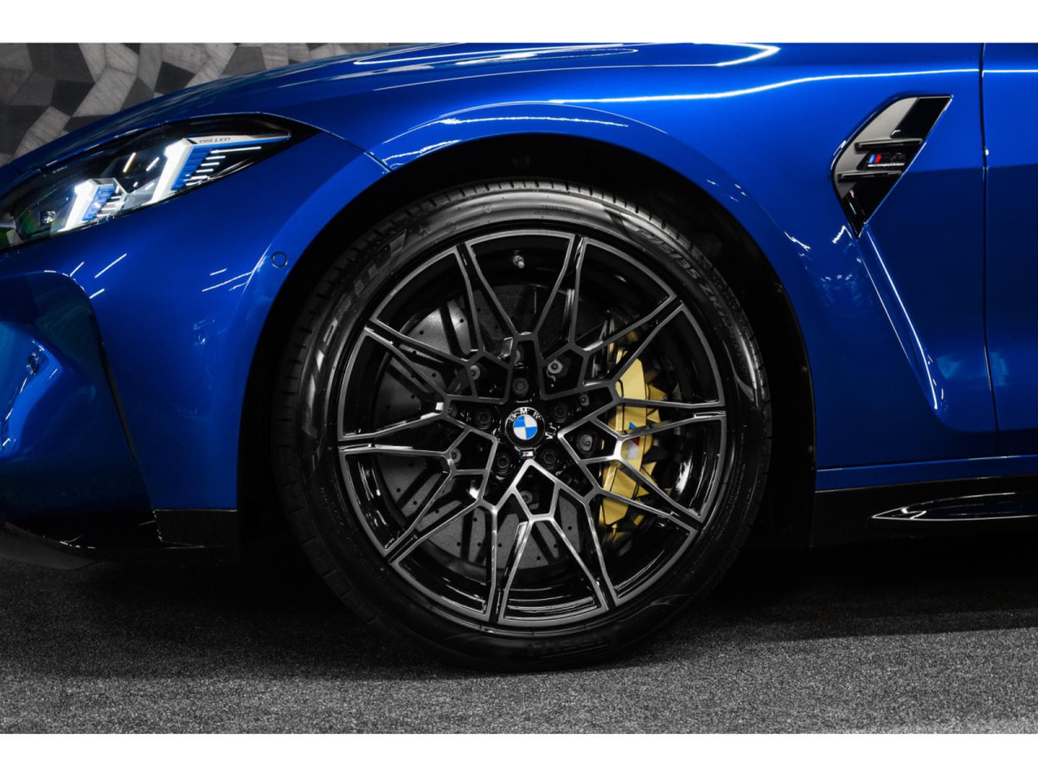BMW M4 Compétition Cabriolet X-DRIVE G83 - BMW INDIVIDUAL (2025) - Foto 16
