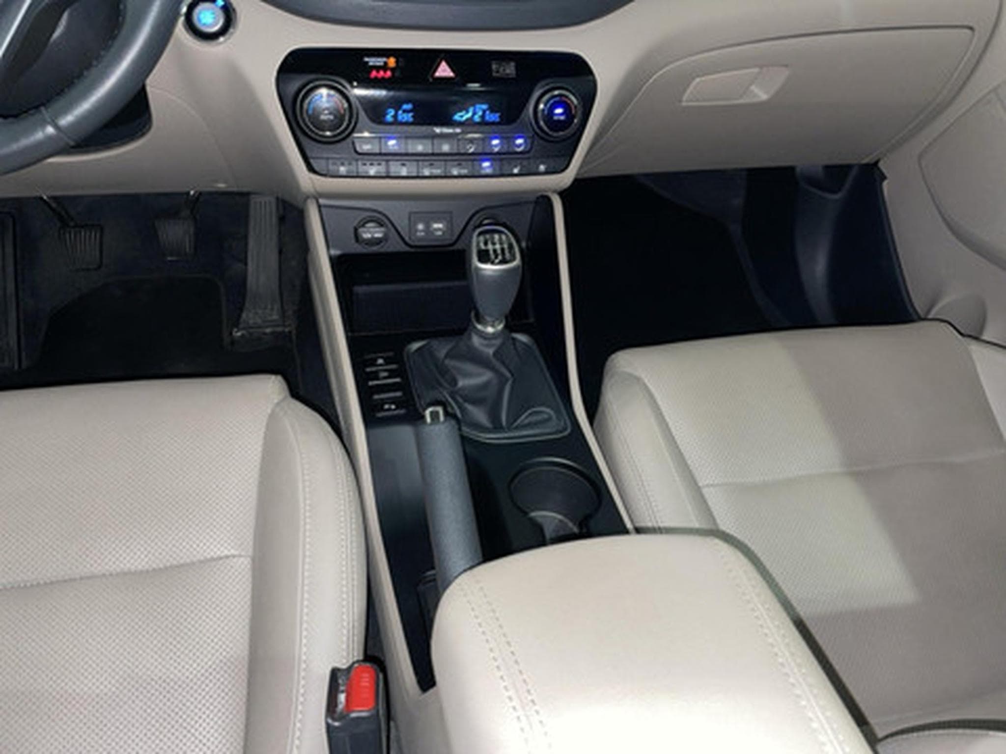 Hyundai Tucson 1.6 T-GDi Premium (2016) - Foto 10