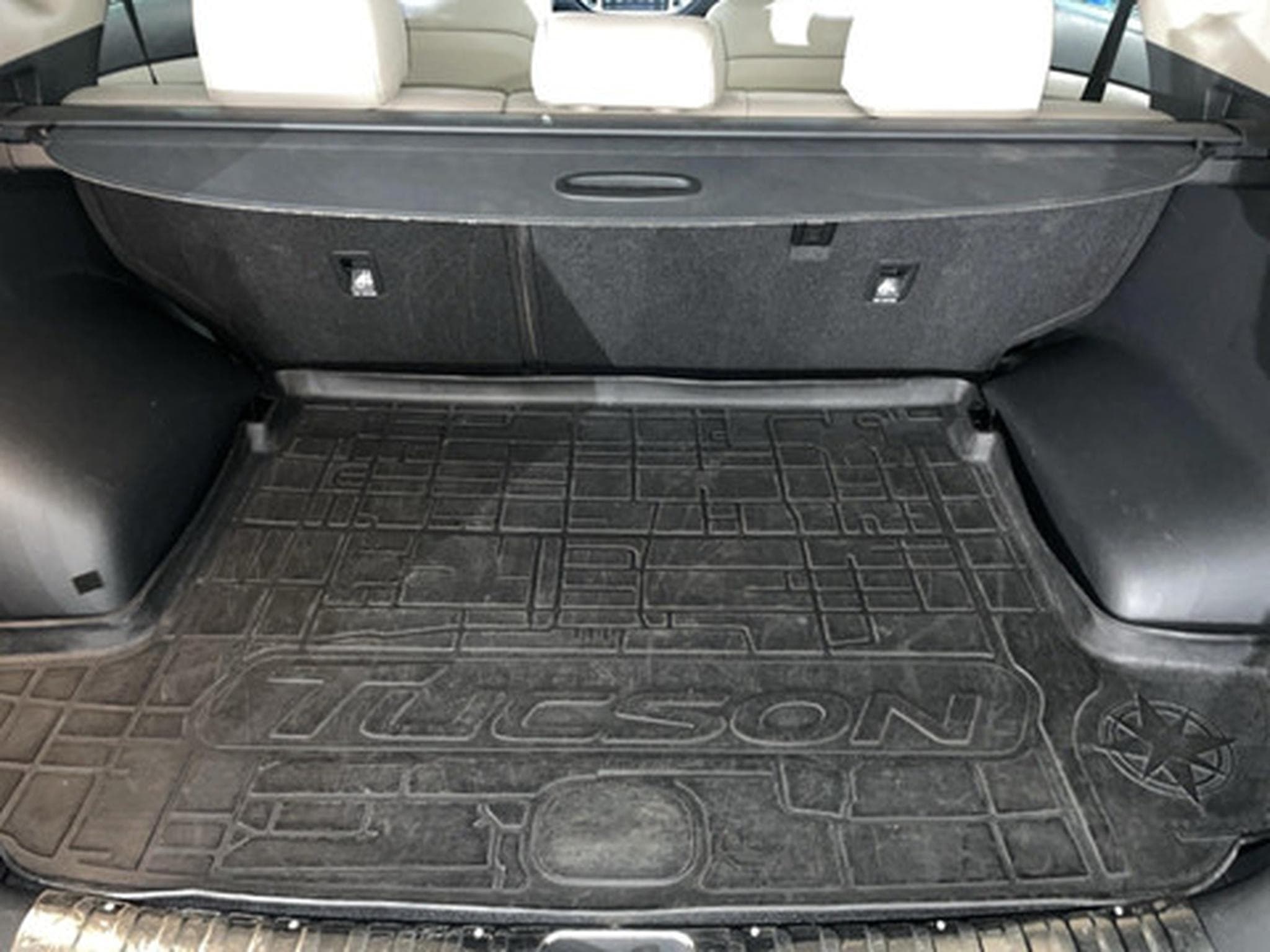 Hyundai Tucson 1.6 T-GDi Premium (2016) - Foto 12