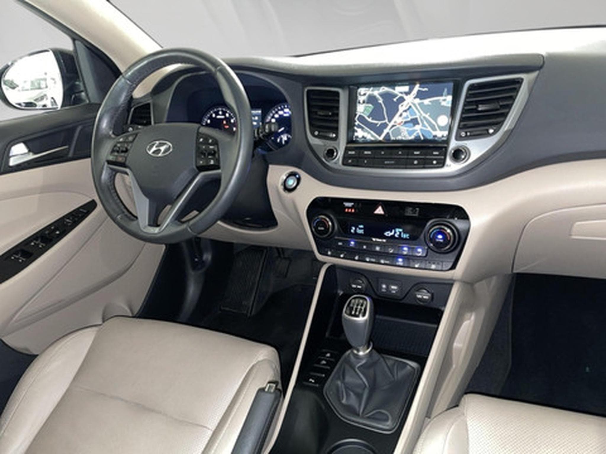 Hyundai Tucson 1.6 T-GDi Premium (2016) - Foto 7